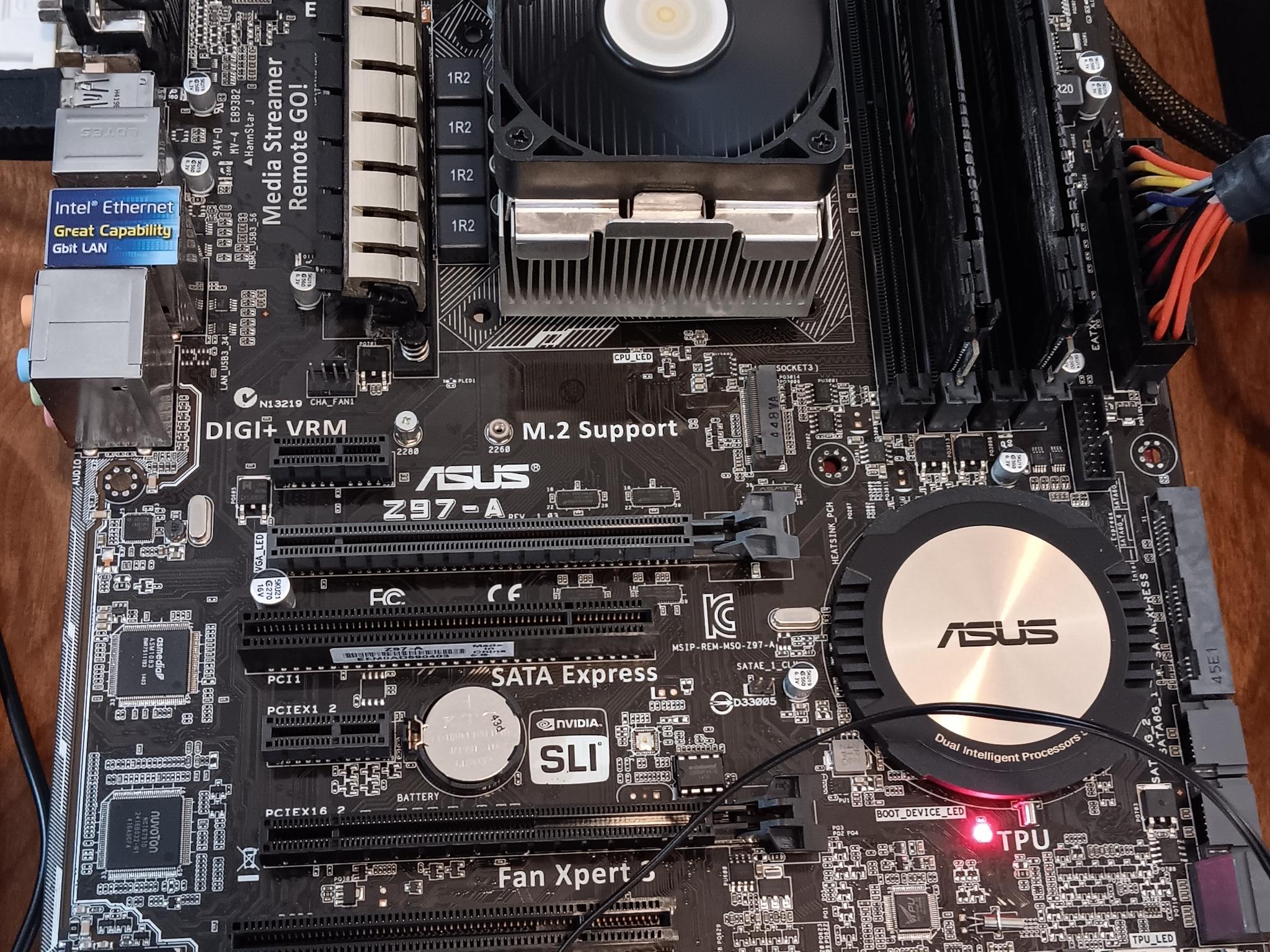 ASUS Z97-A/Intel Core i5-4670K 3.4GHz/8GB G-Skill DDR3 1866 RAM/Cooler