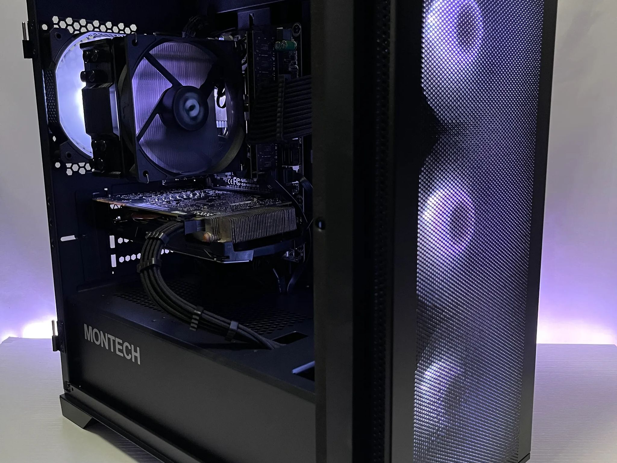 🎮Budget i7 Gaming PC | i7-4770 | GTX 1070 | 16GB RAM | 250GB SSD | 1TB HDD🎮
