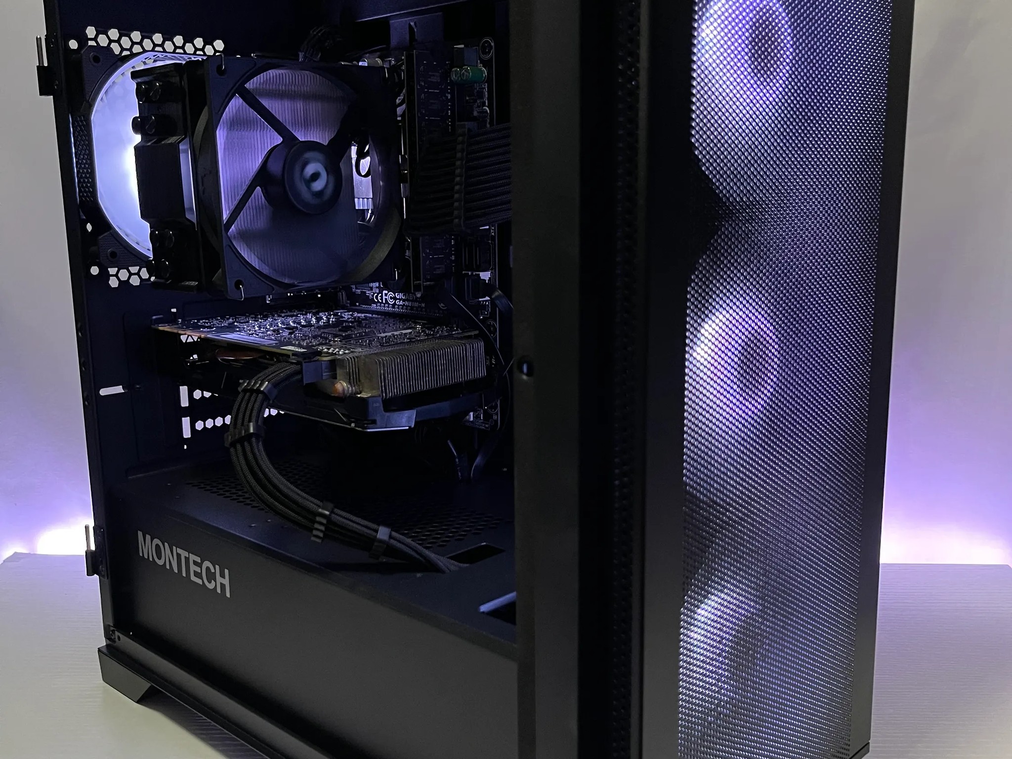 🎮Budget i7 Gaming PC | i7-4770 | GTX 1070 | 16GB RAM | 250GB SSD | 1TB HDD🎮