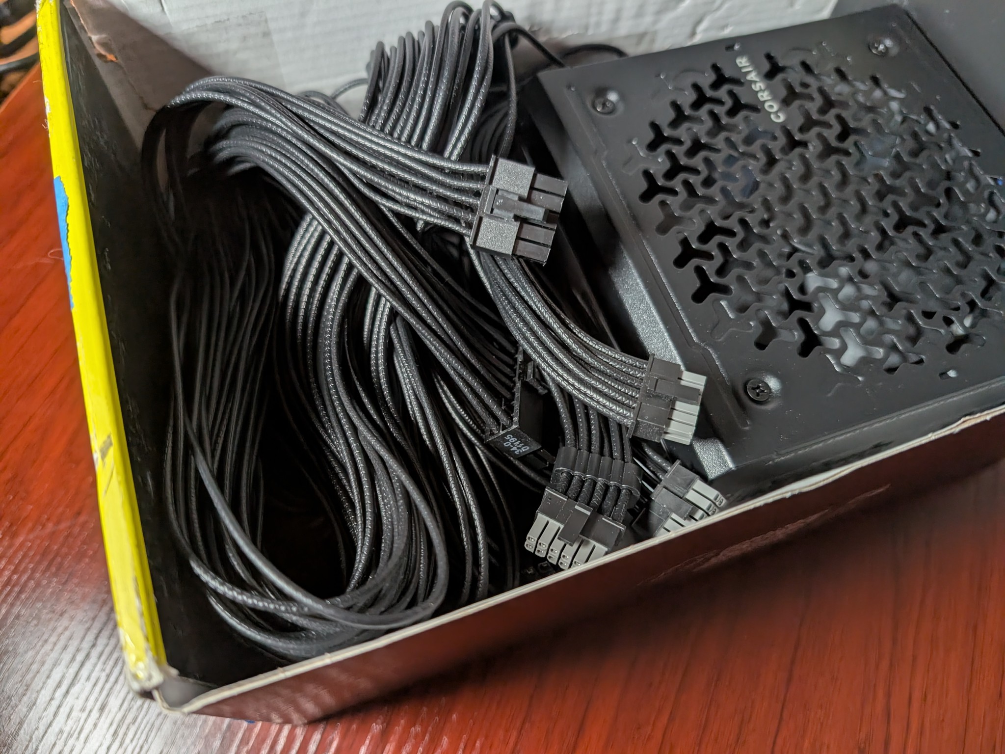 CORSAIR RM750e Power Supply