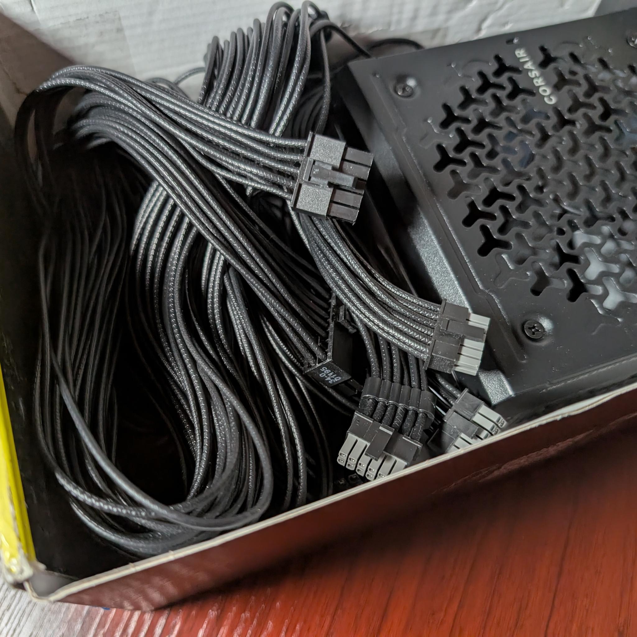 CORSAIR RM750e Power Supply