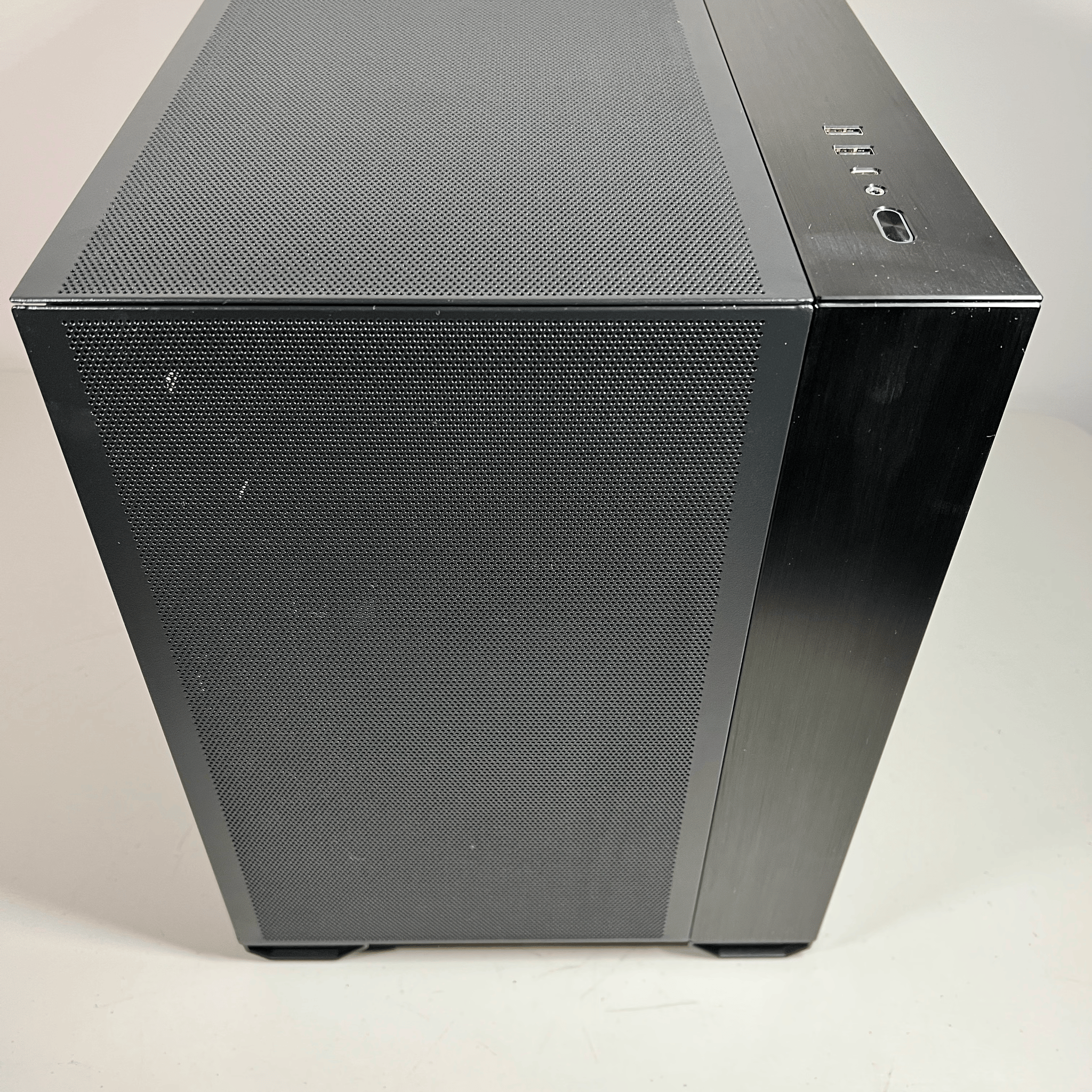 Stealthy RTX 3090 | Ryzen 9 5900X Gaming/Streaming PC