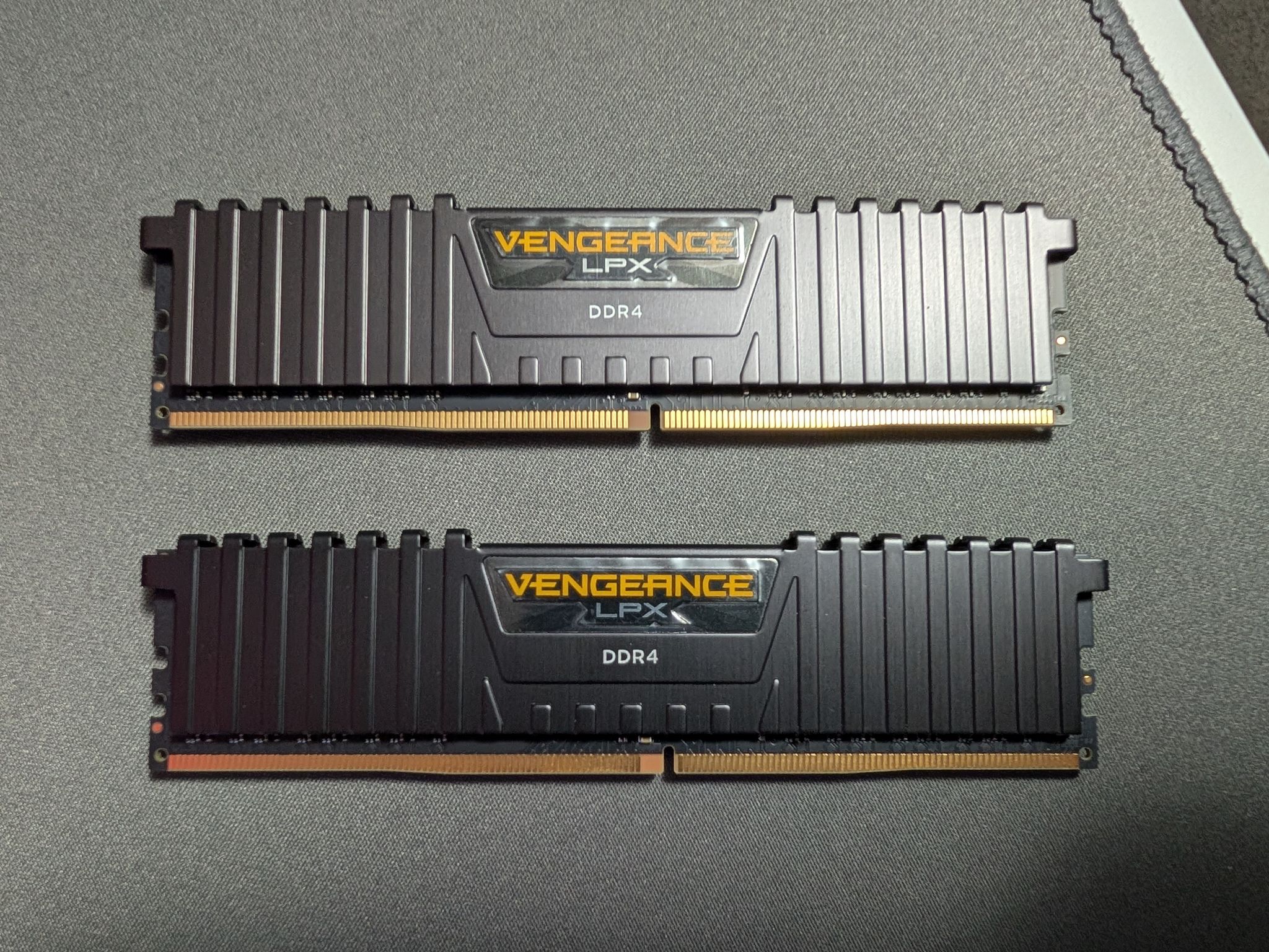 Corsair Vengeance LPX 16GB (2x8GB) DDR4 3200 CL16 RAM