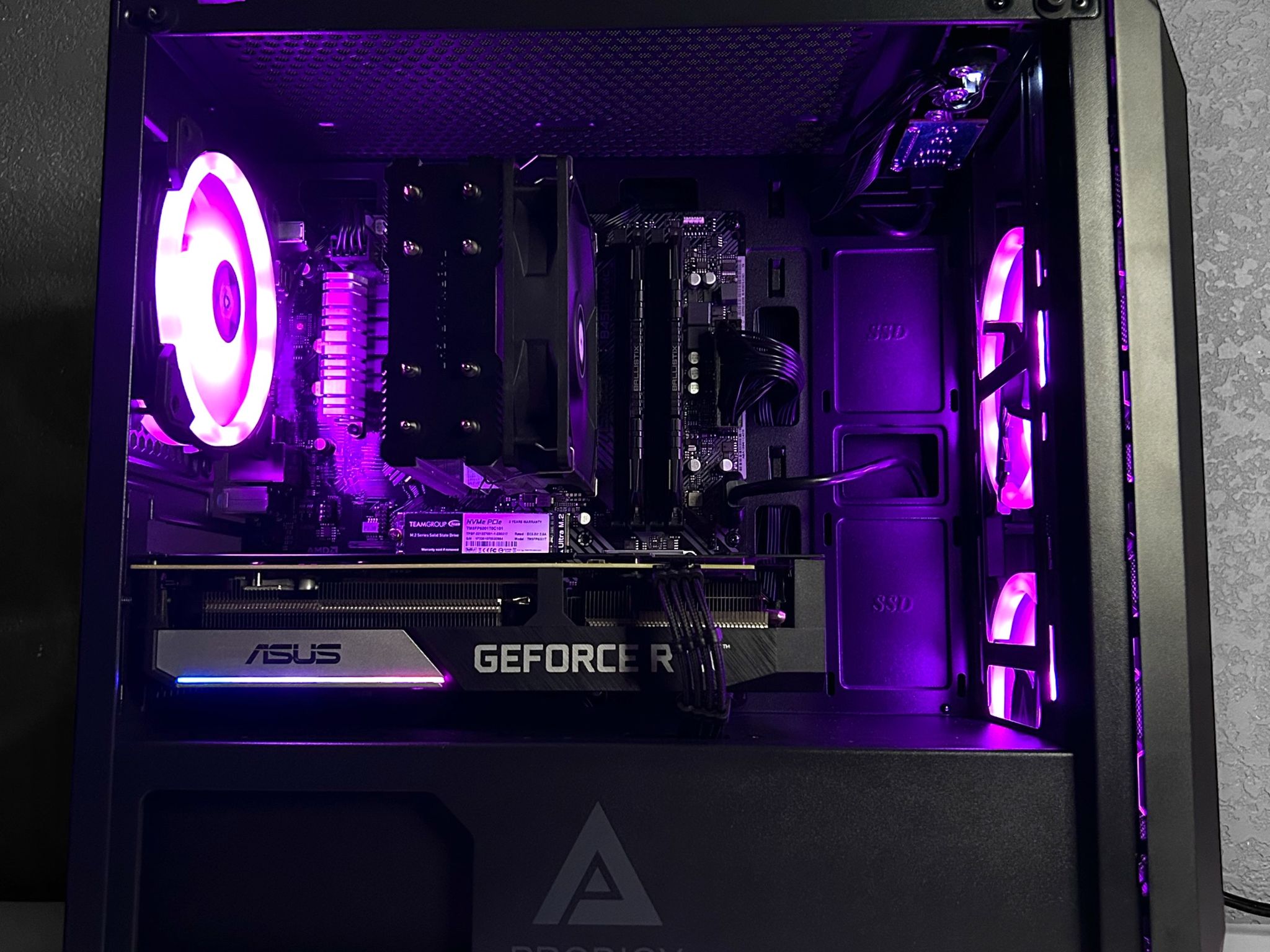 ⚫️🟣⚫️ | RTX 3060 Ti | Ryzen 5 5600 | 16GB Crucial Ballistix 3200Mhz