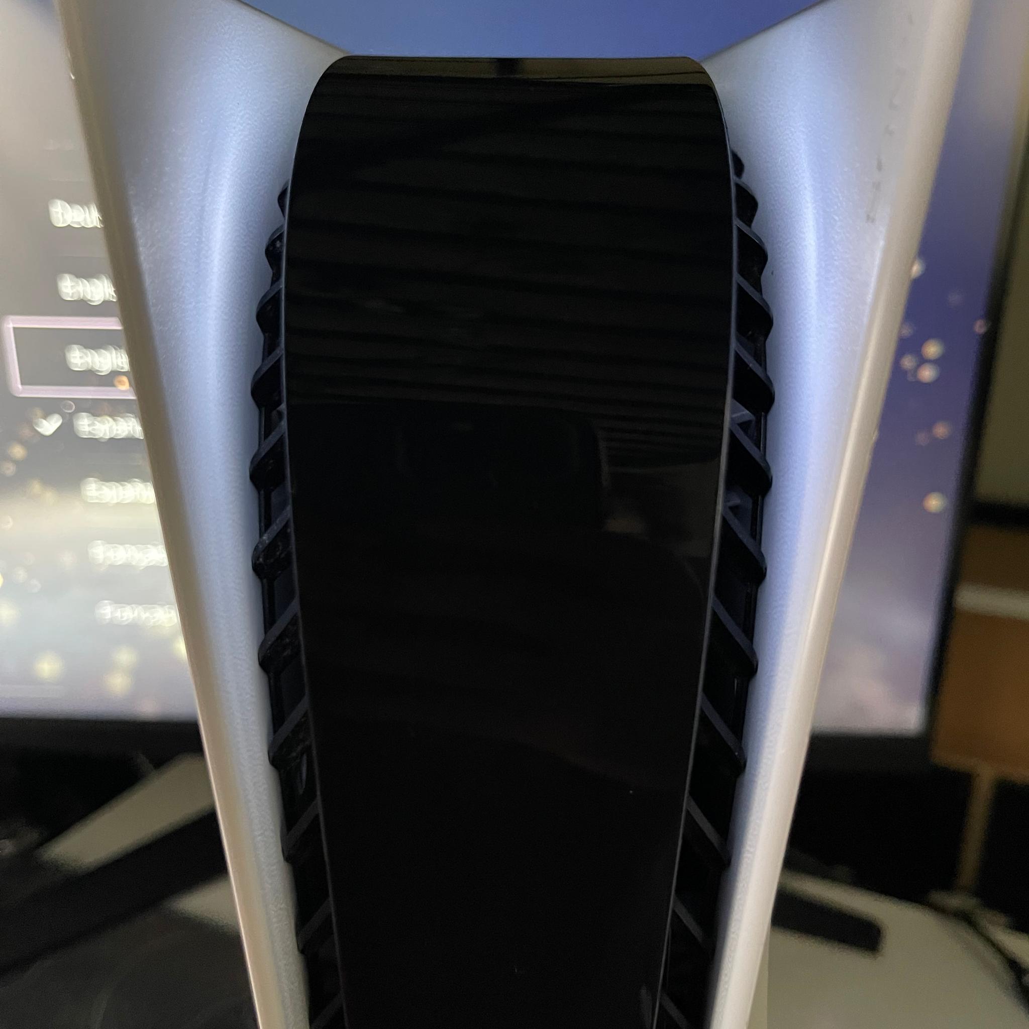 PS5 disc version with black controller