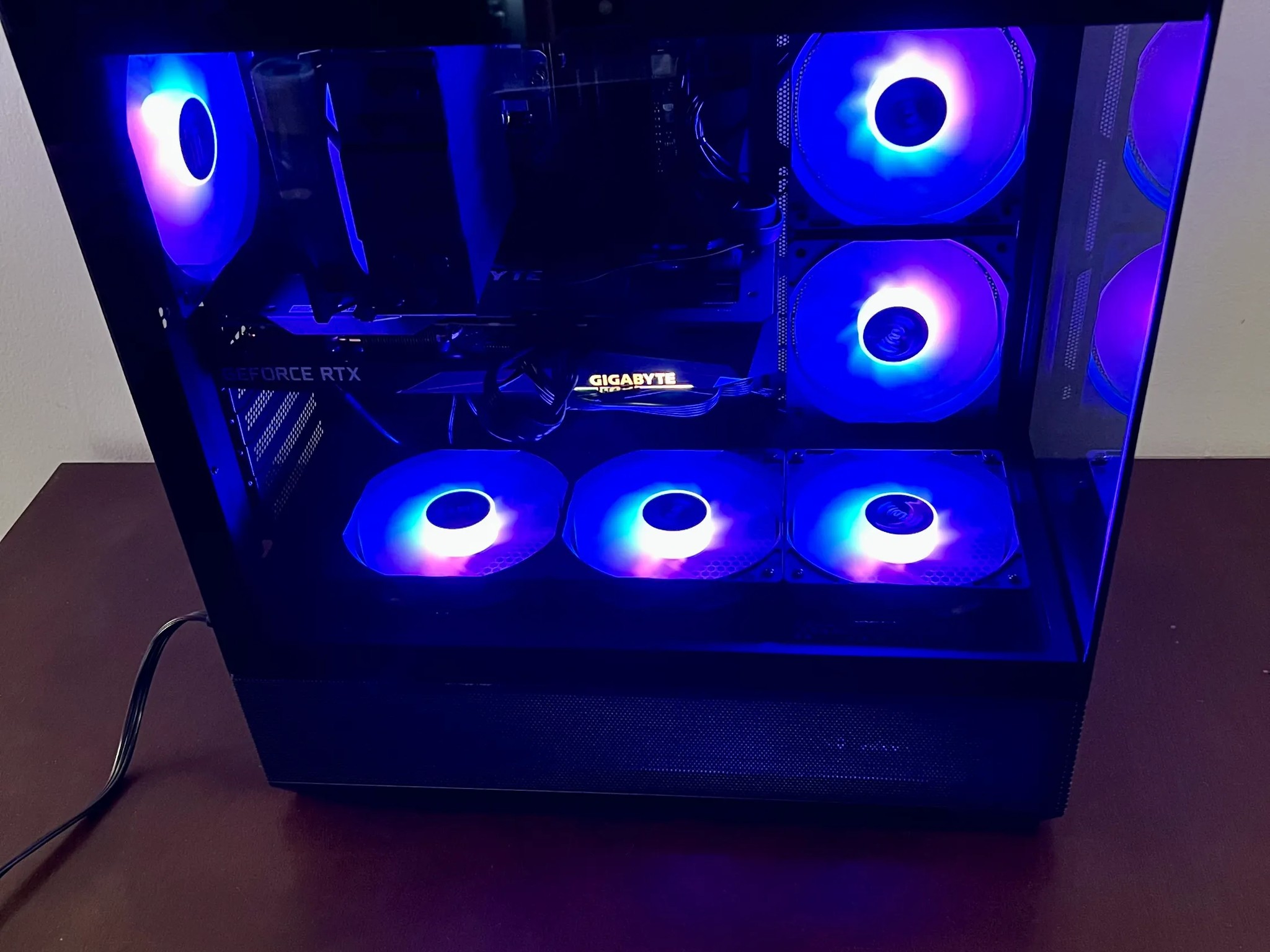 Copy of GOTEL Drag Race PC (Black Case Only)