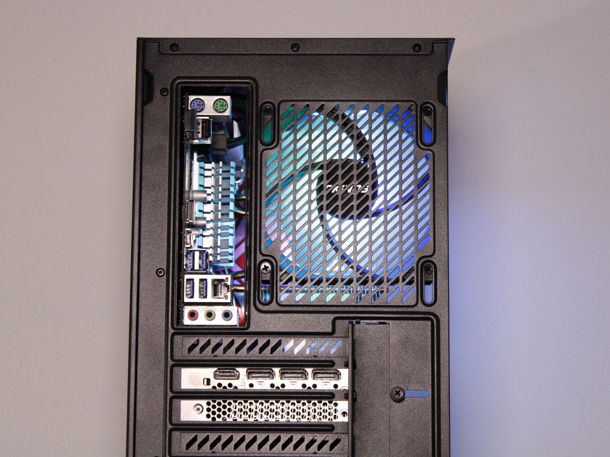 Gaming PC [RTX 4060][Ryzen 7 2700X][16GB RAM]