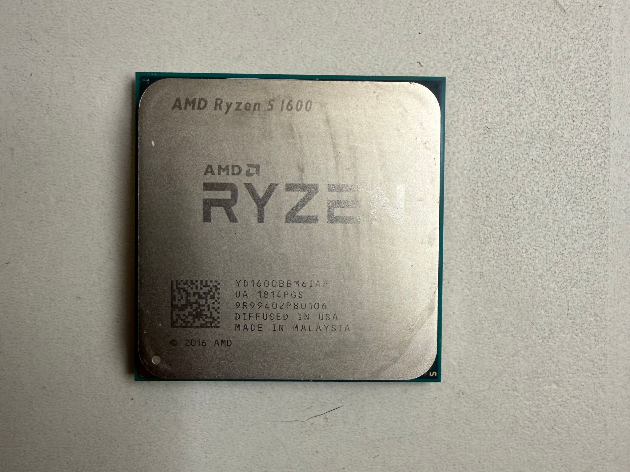 AMD Ryzen 5 1600 with Wraith Cooler