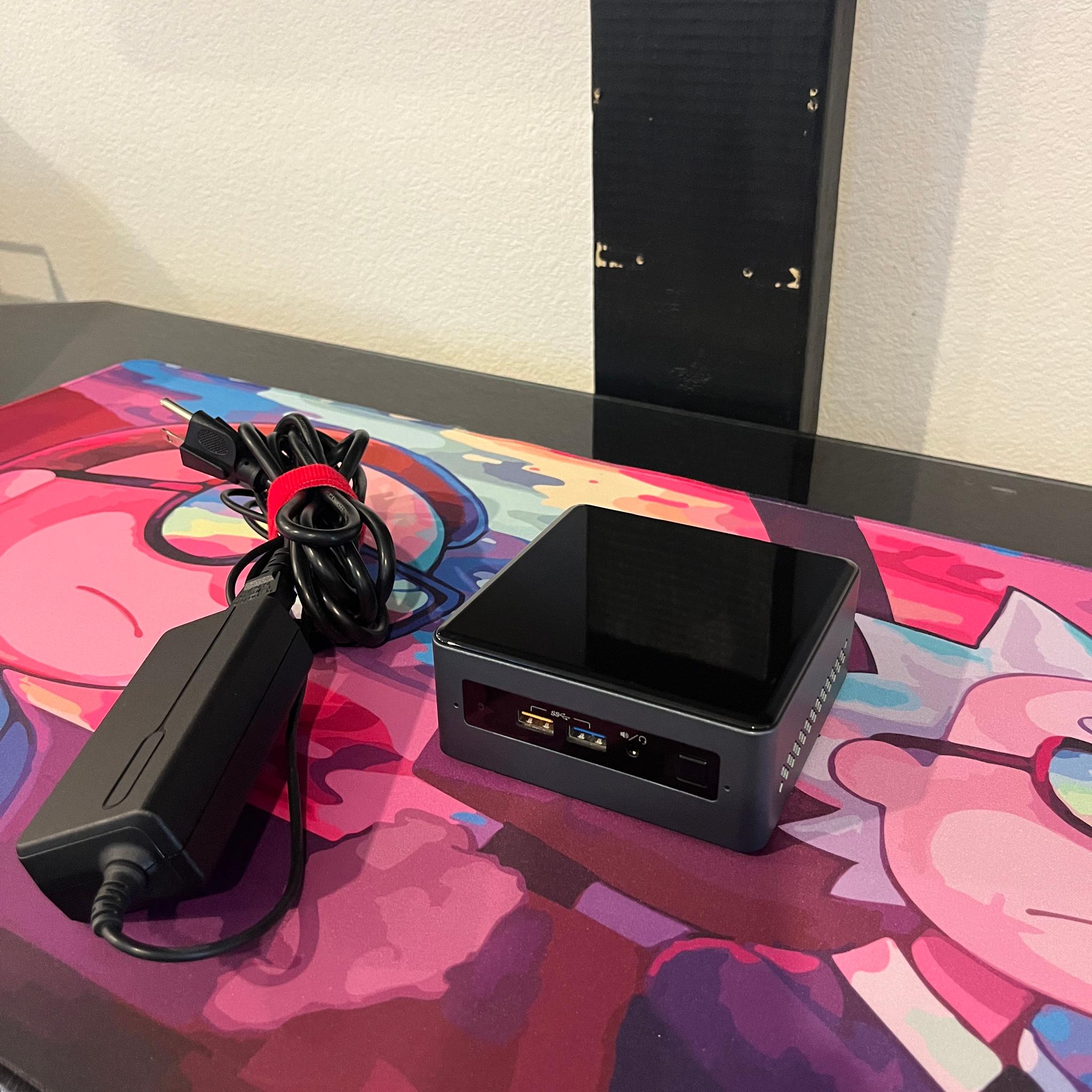 Intel NUC, Windows 11 Pro, 4 cores @ 1.5GHz, 8GB RAM, 220GB SSD (Monitor & Keyboard NOT included)
