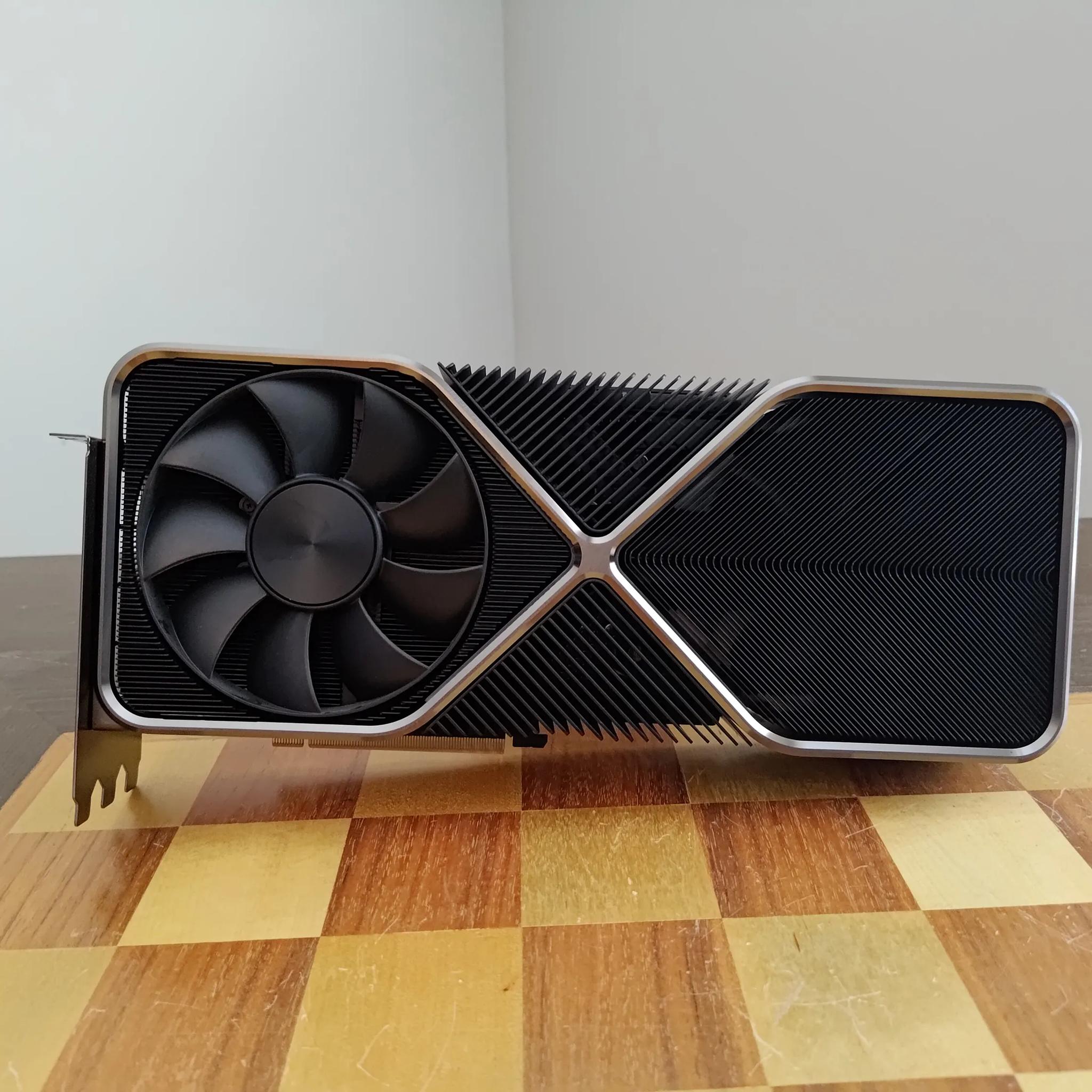  NVIDIA RTX 3090Ti Founder's Edition