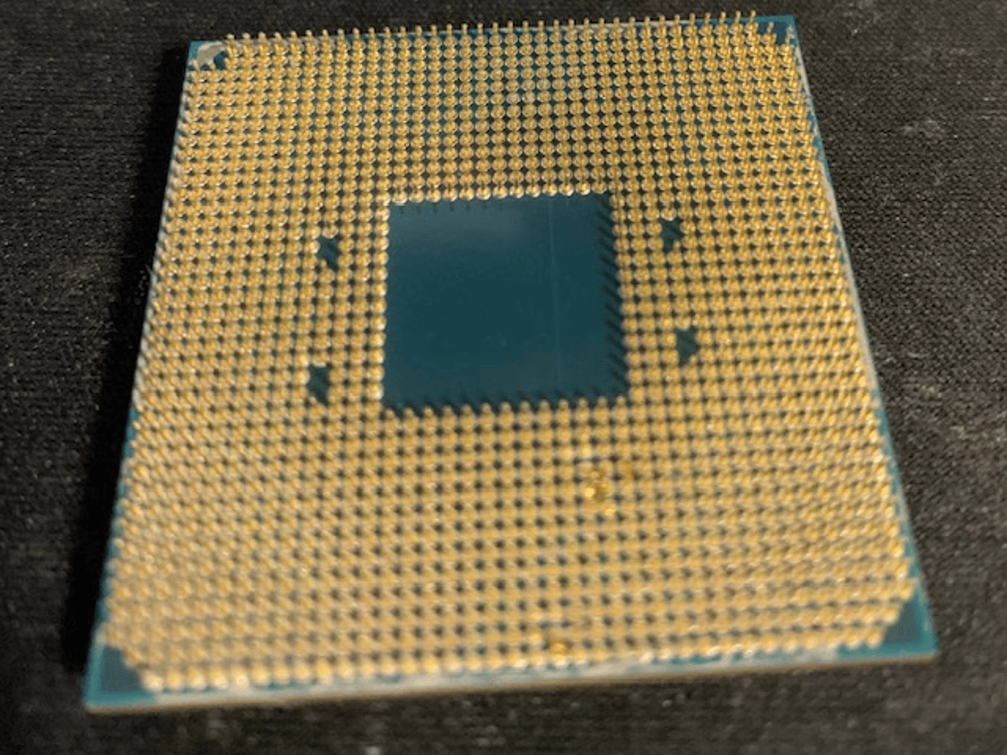 *AS IS* FEW BENT PINS RYZEN 5 3600