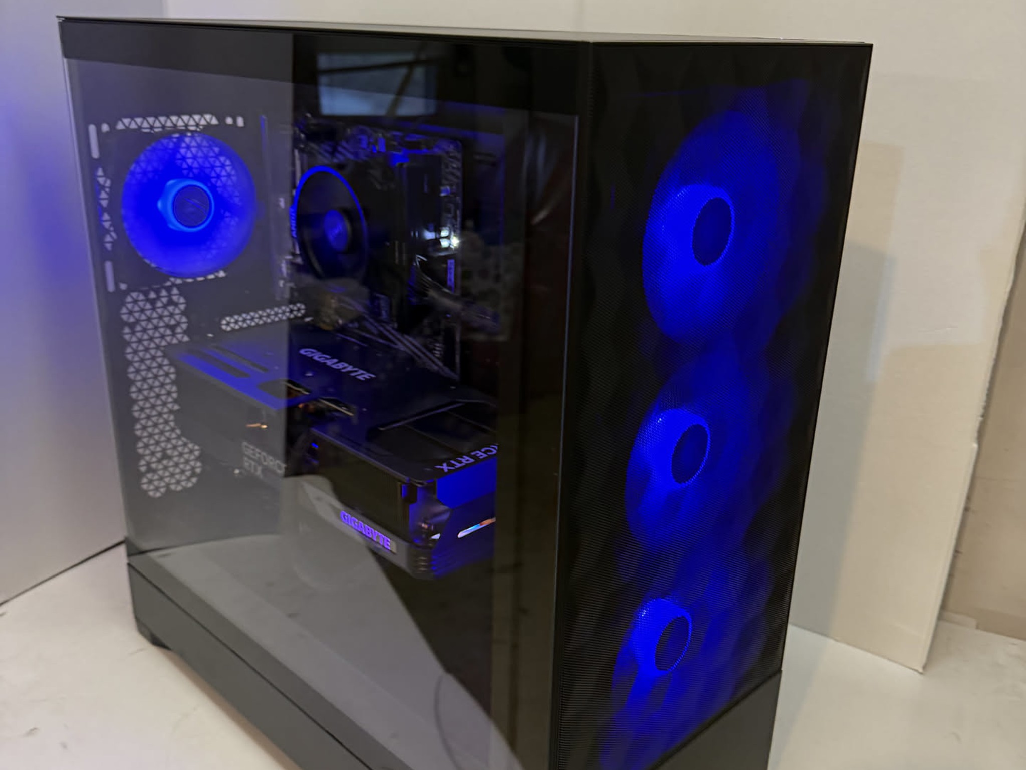 *NEW* Custom Gaming PC w/ 4080 Super