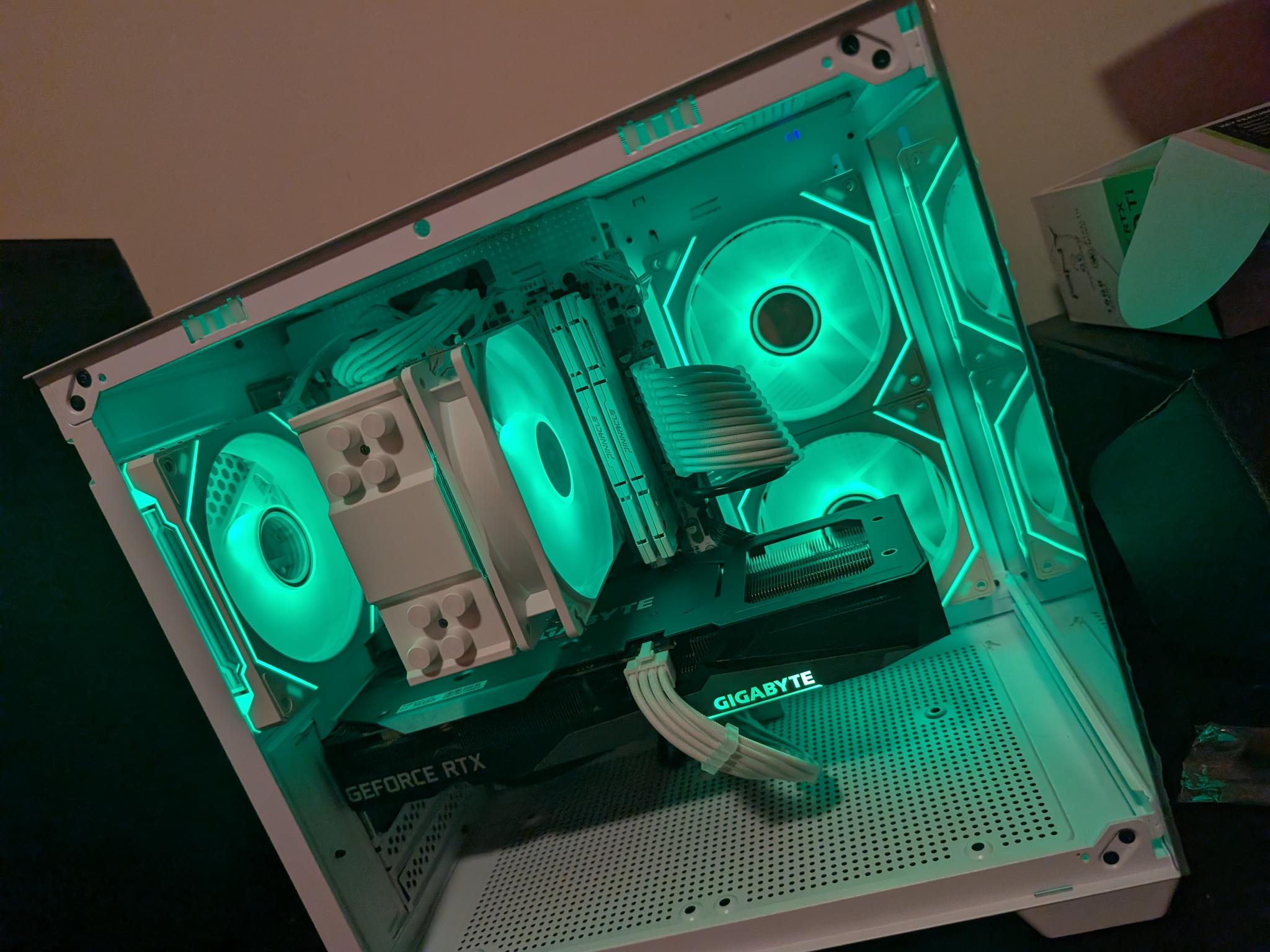 WHITE PC / 5600G/ 3060ti / 16gb/ 1tb