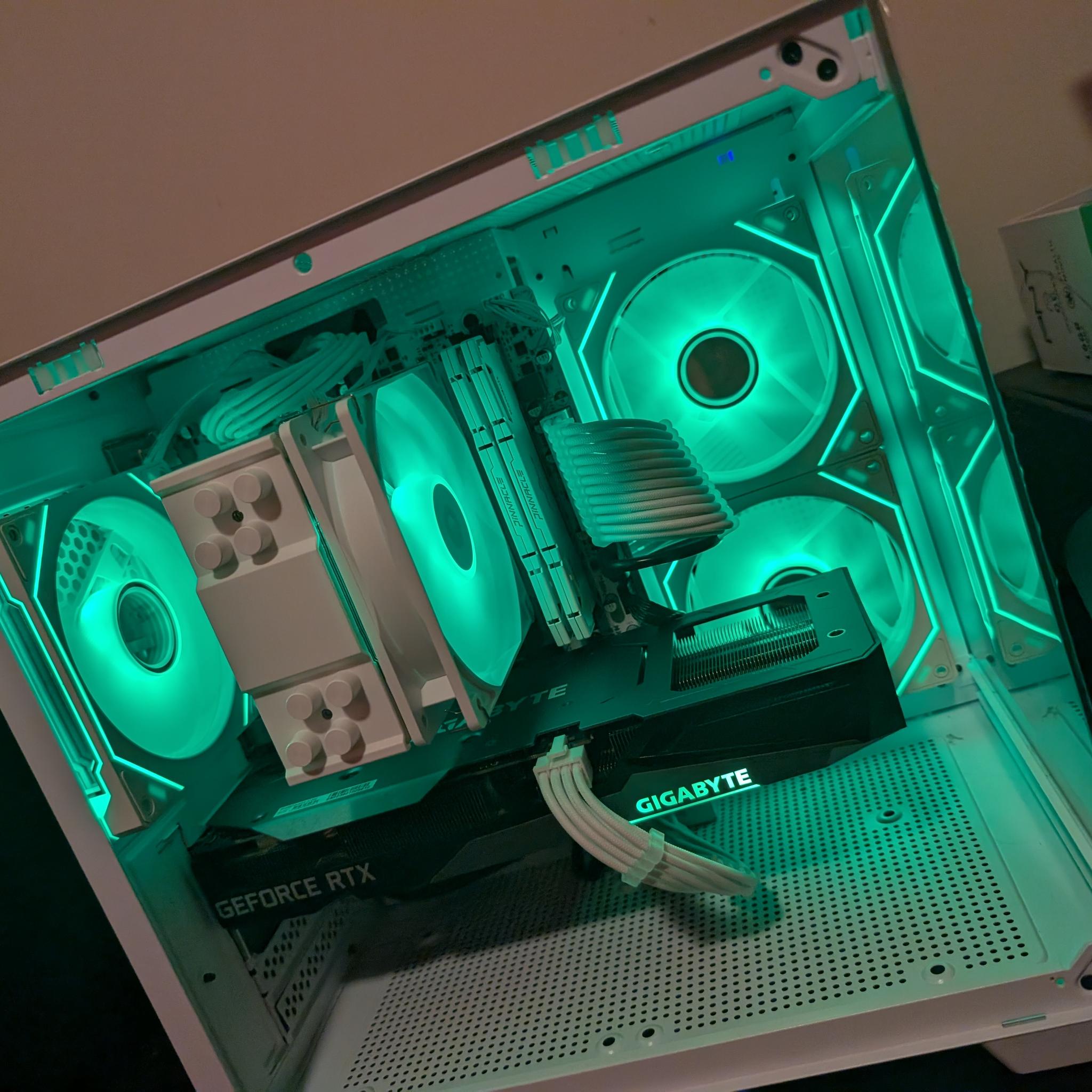 WHITE PC / 5600G/ 3060ti / 16gb/ 1tb