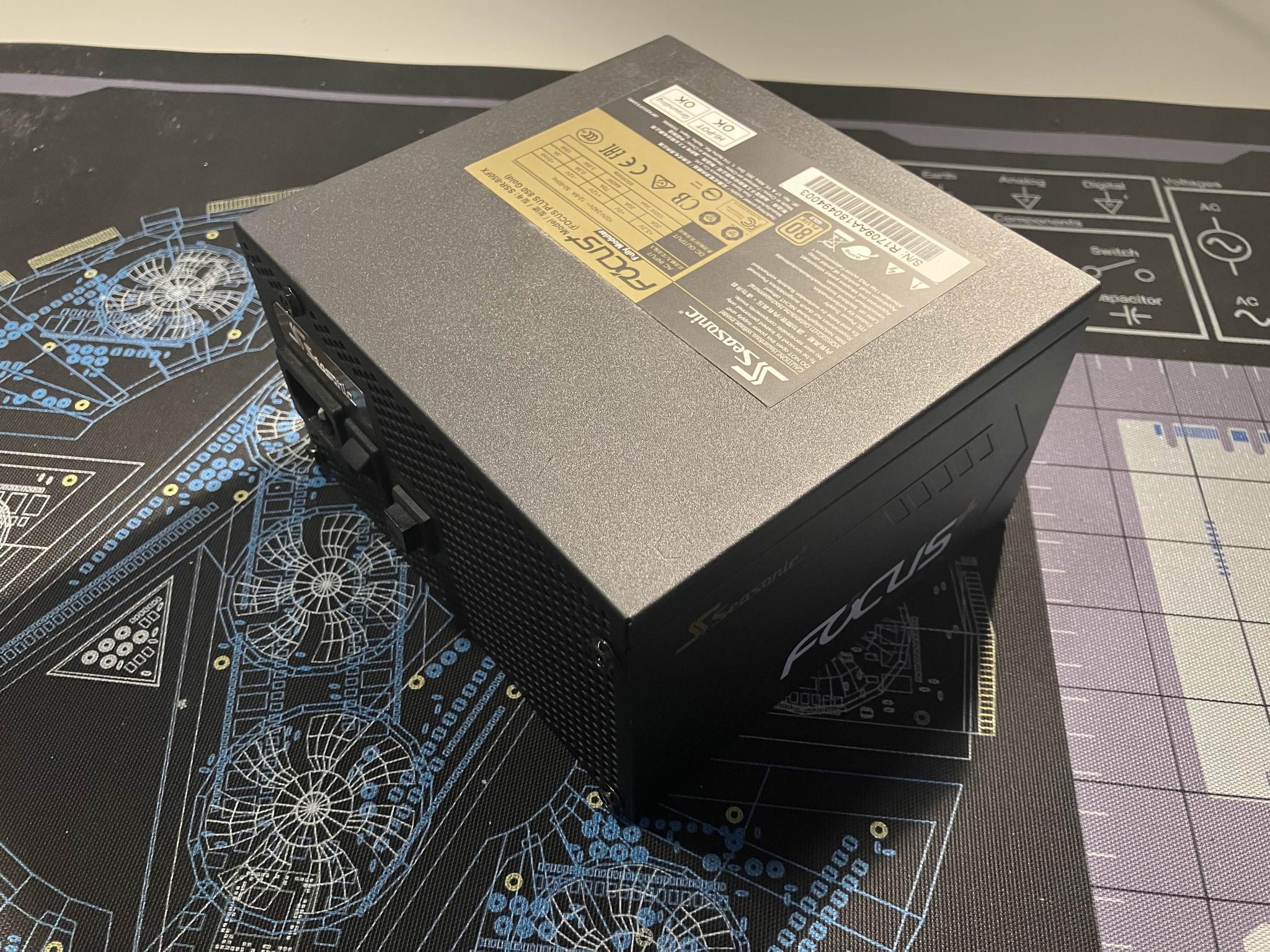 SeaSonic FOCUS Plus 850 Gold W/ CableMod Cables Modular PSU