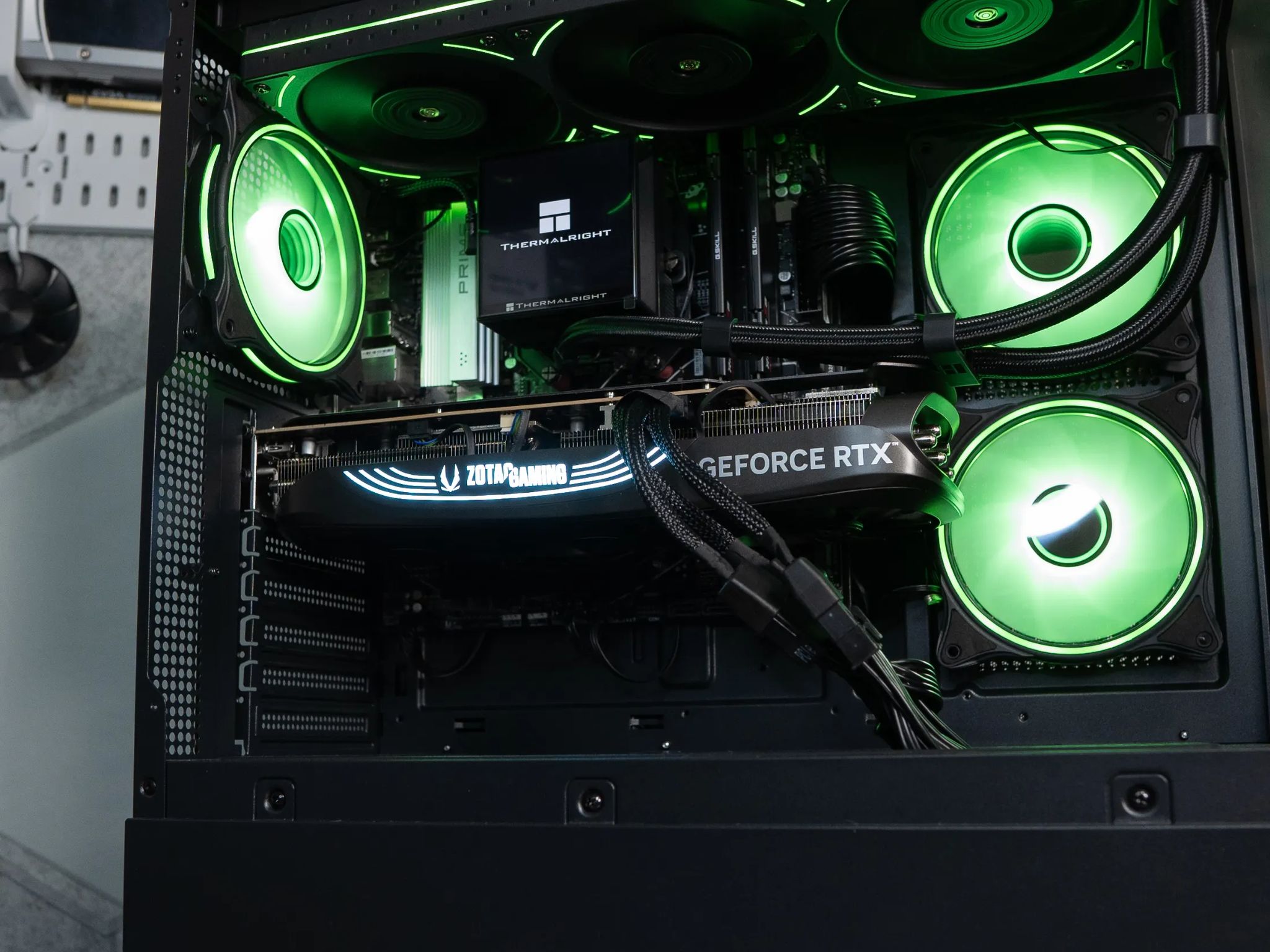 🌠🌠 | ZOTAC RTX 4080 Super | RYZEN 7 9800X3D | 64GB DDR5 RAM | 2TB NVME SSD | StarLine 2.0