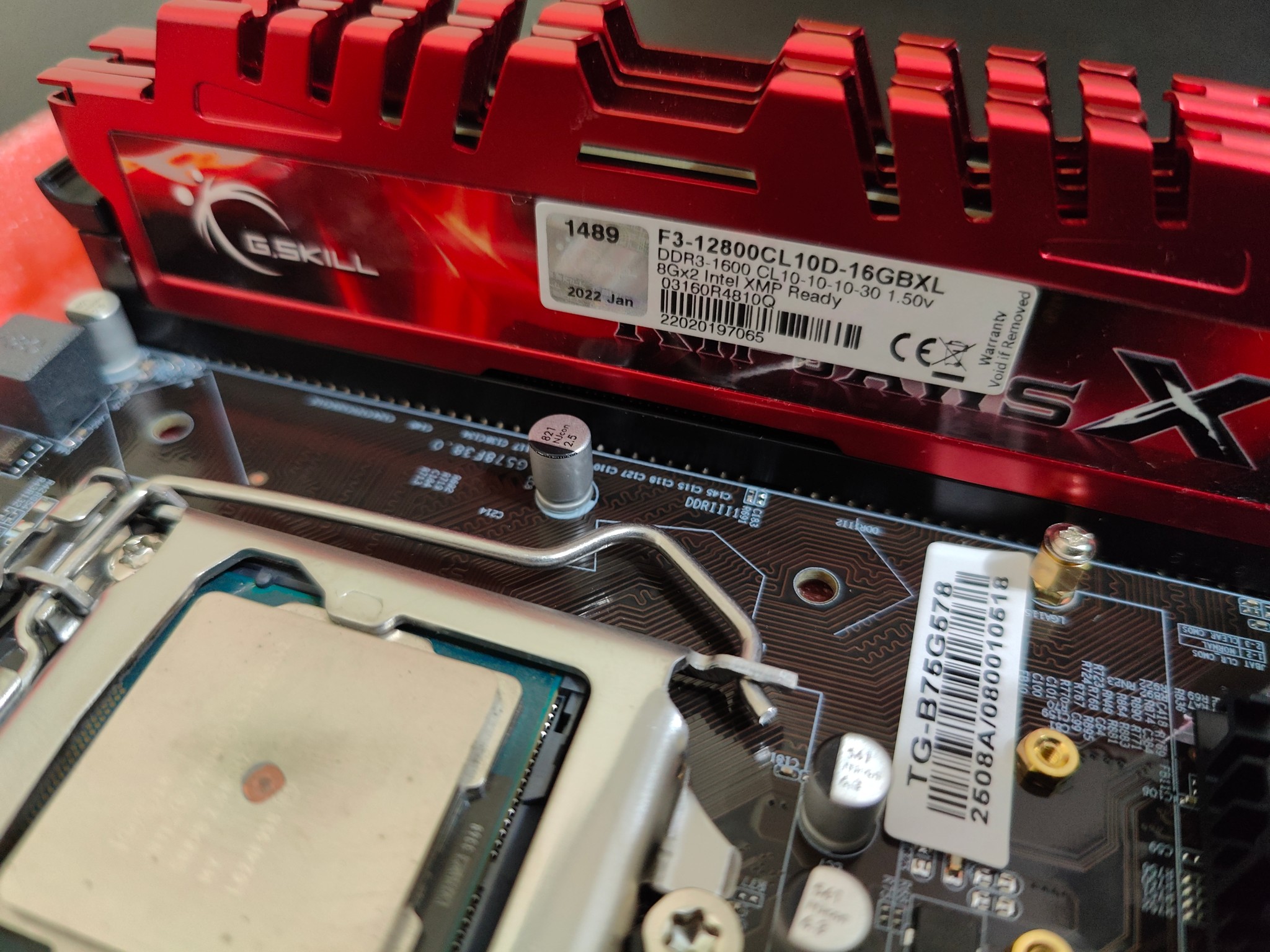 Mini ATX Soyo B75 Intel i5 3570 4C 4T 16GB DDR3 RAM