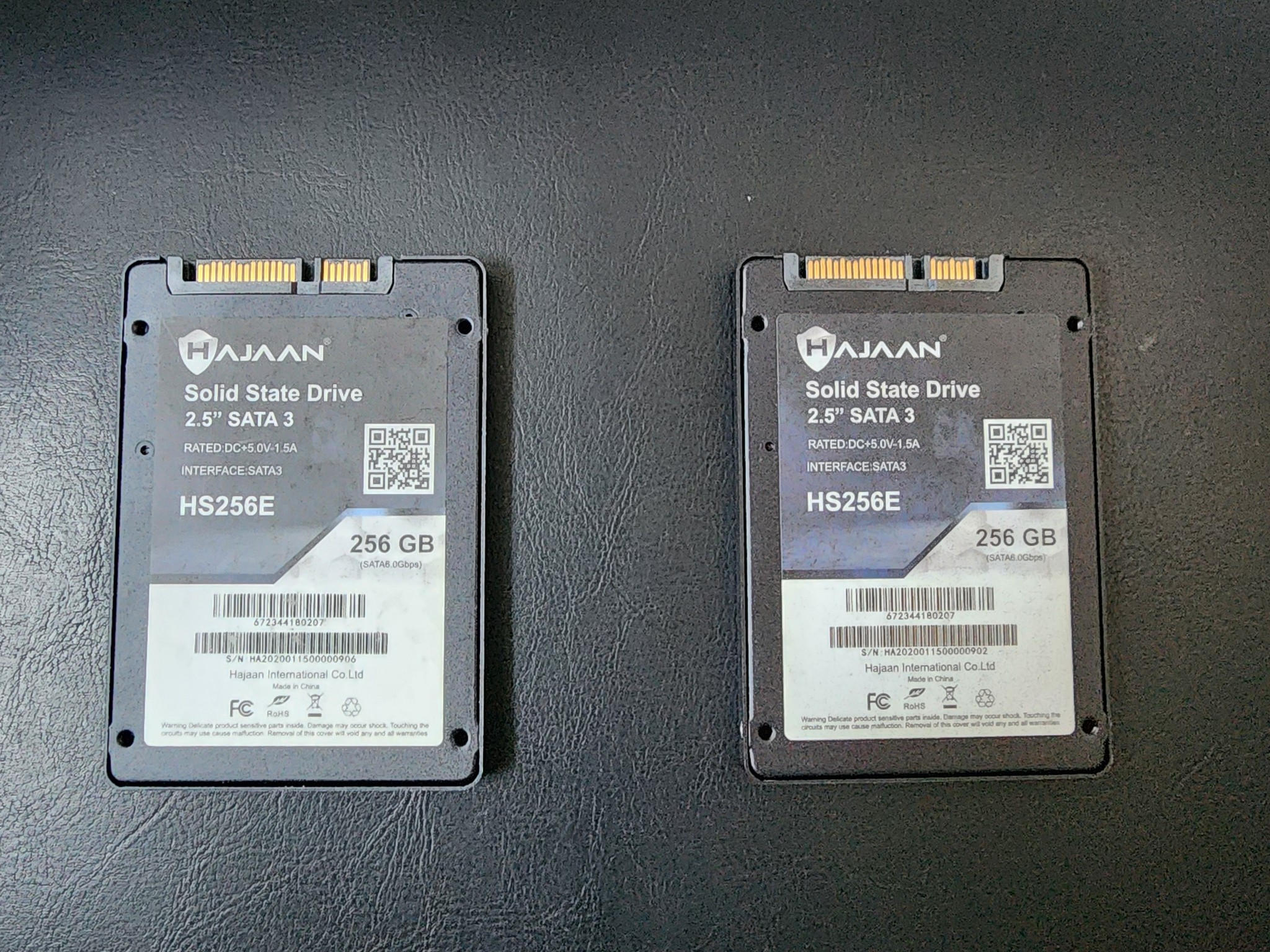 LOT OF 2 | 256GB SSD 2.5" HAJAAN (READ)