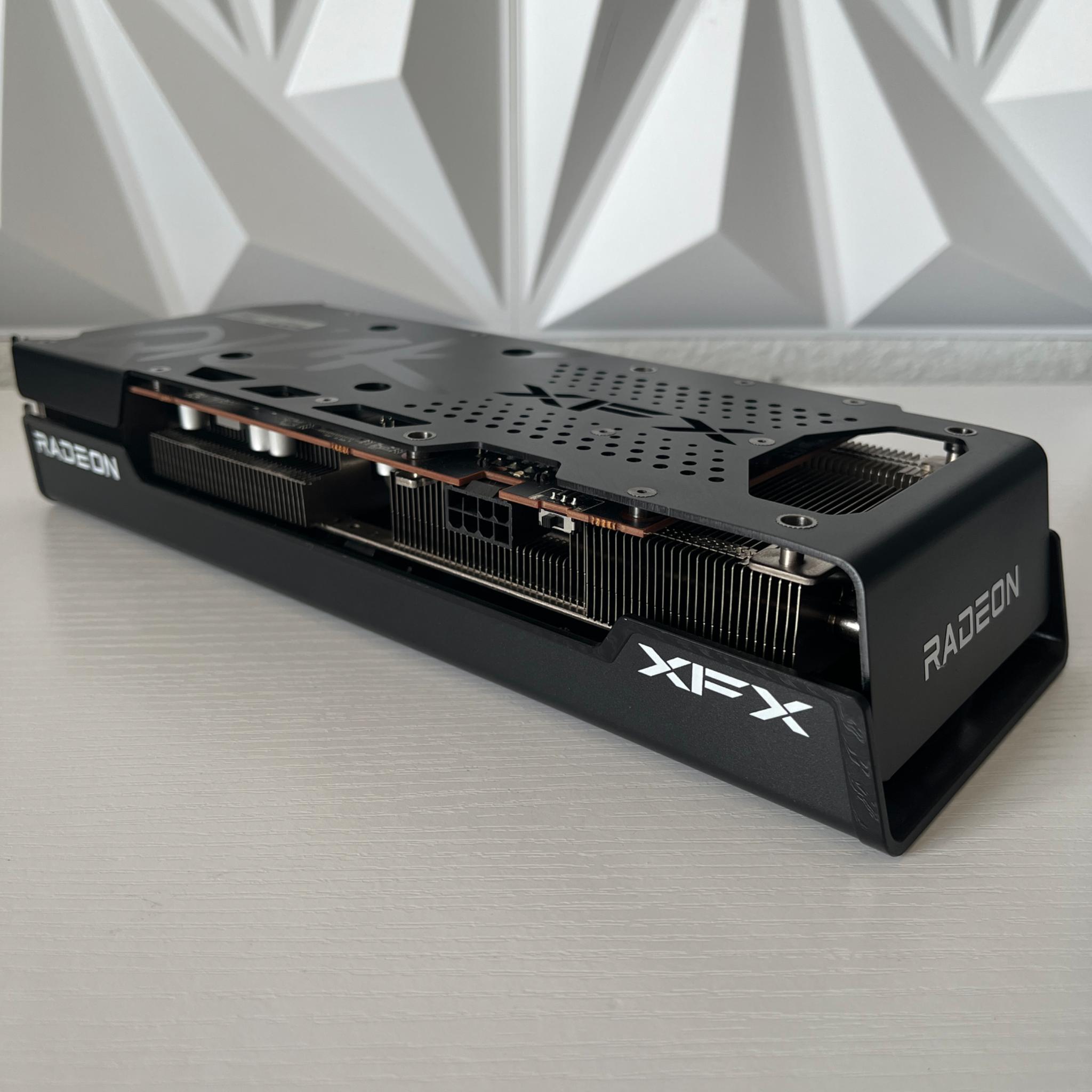 XFX Speedster Radeon RX 6600 XT 8GB