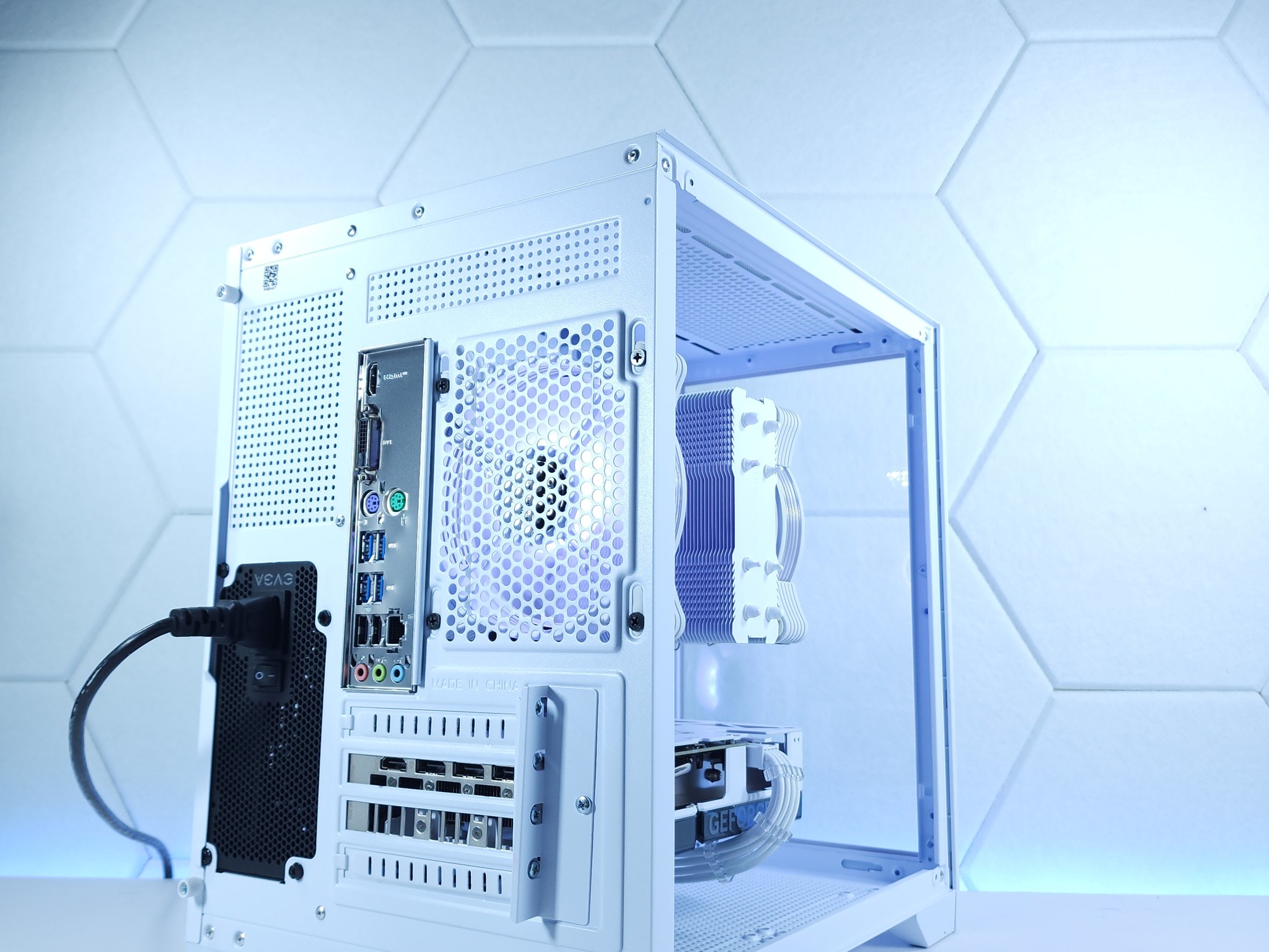 🤍🤍1080p Gaming | RTX 4060 | Ryzen 5 | 1TB NVMe SSD | 32GB 3200MHz DDR4