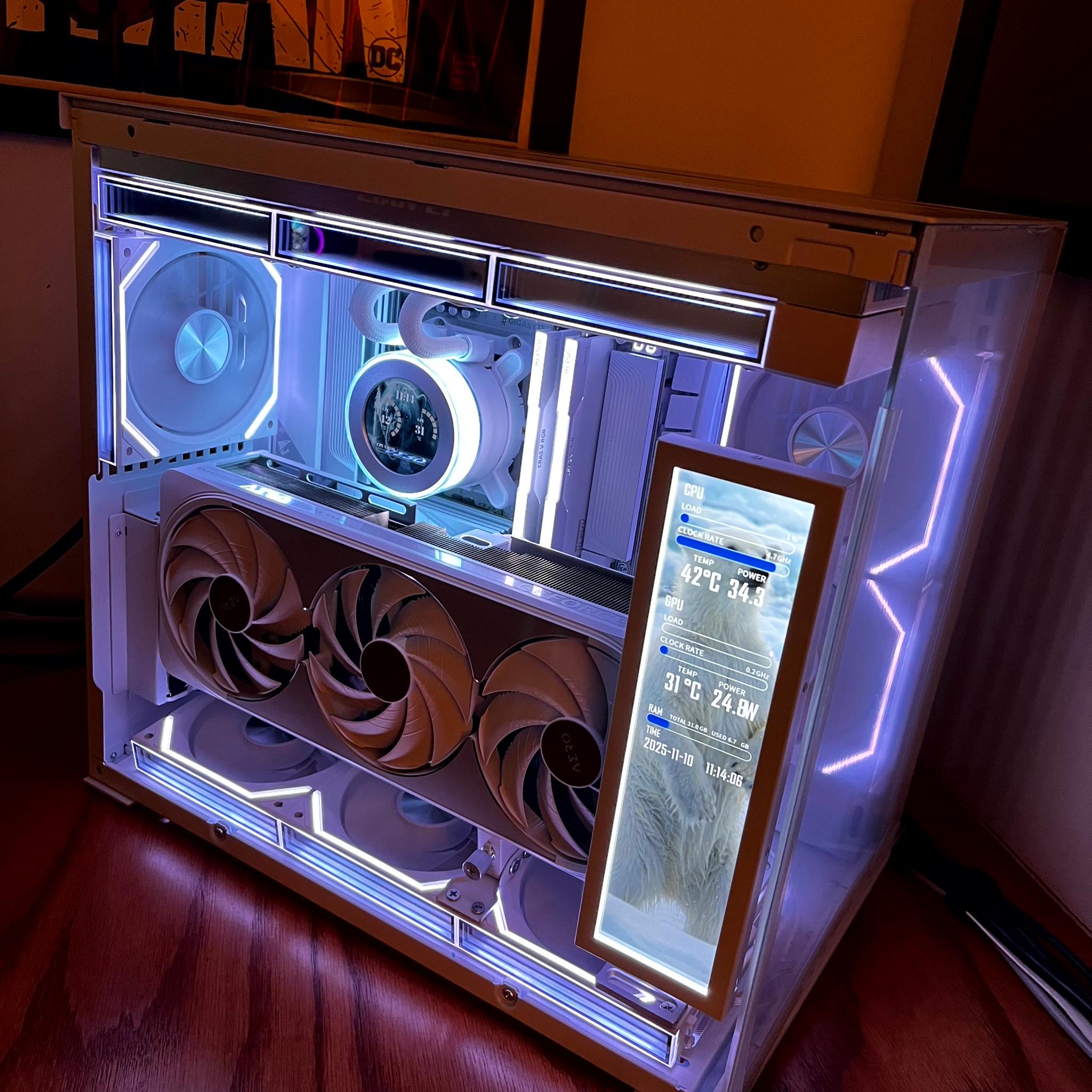 Isbjørn - RTX 5070 Ti OC | Ryzen 7 9800x3d | 2TB NVME | 32GB @6400 MT/sec | 1000W Gold PSU
