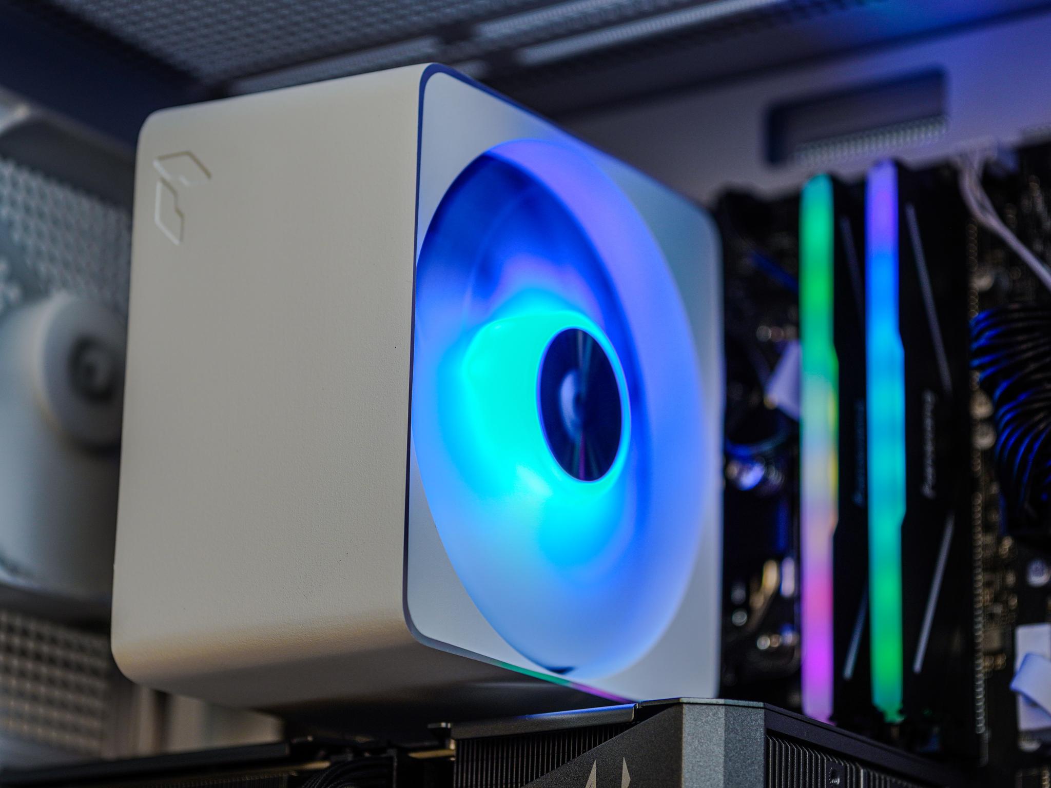 EXT Namu 70X - Intel Core i5 14400F, RTX 5060 Ti 16GB, 32GB DDR4, 1TB SSD