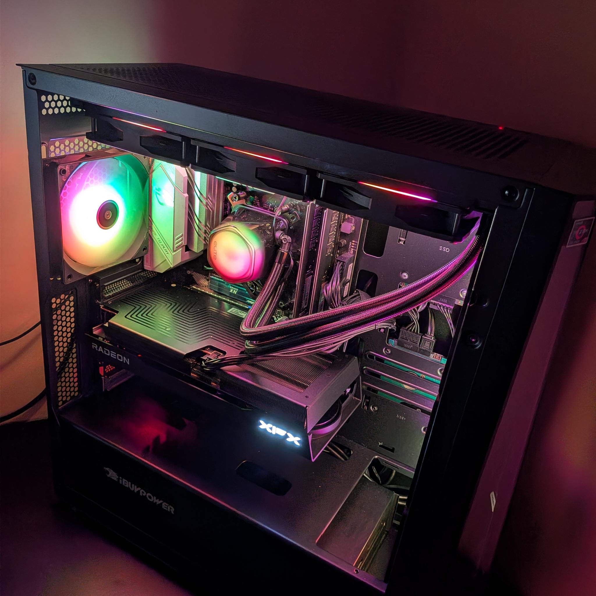 Ryzen 7 5800 XT | Rx 9060 XT 16GB | 32GB | 1TB SSD | 1 TB HDD | Launchbox