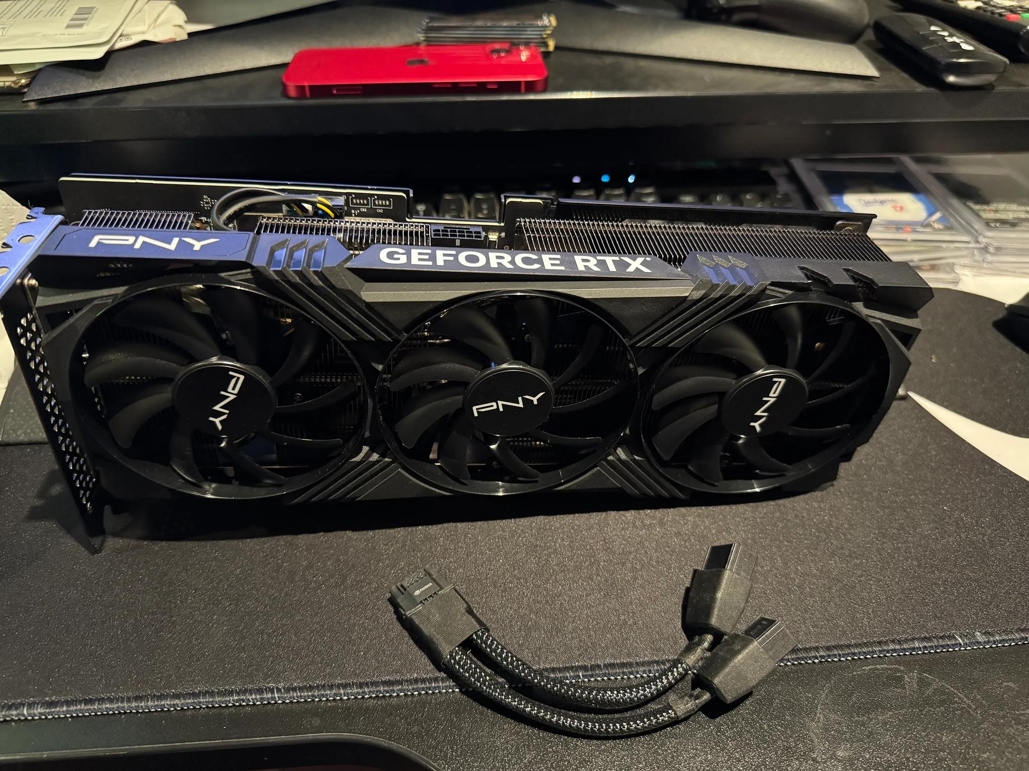 PNY GeForce RTX 4070 Ti SUPER 16GB VERTO Overclocked Triple Fan