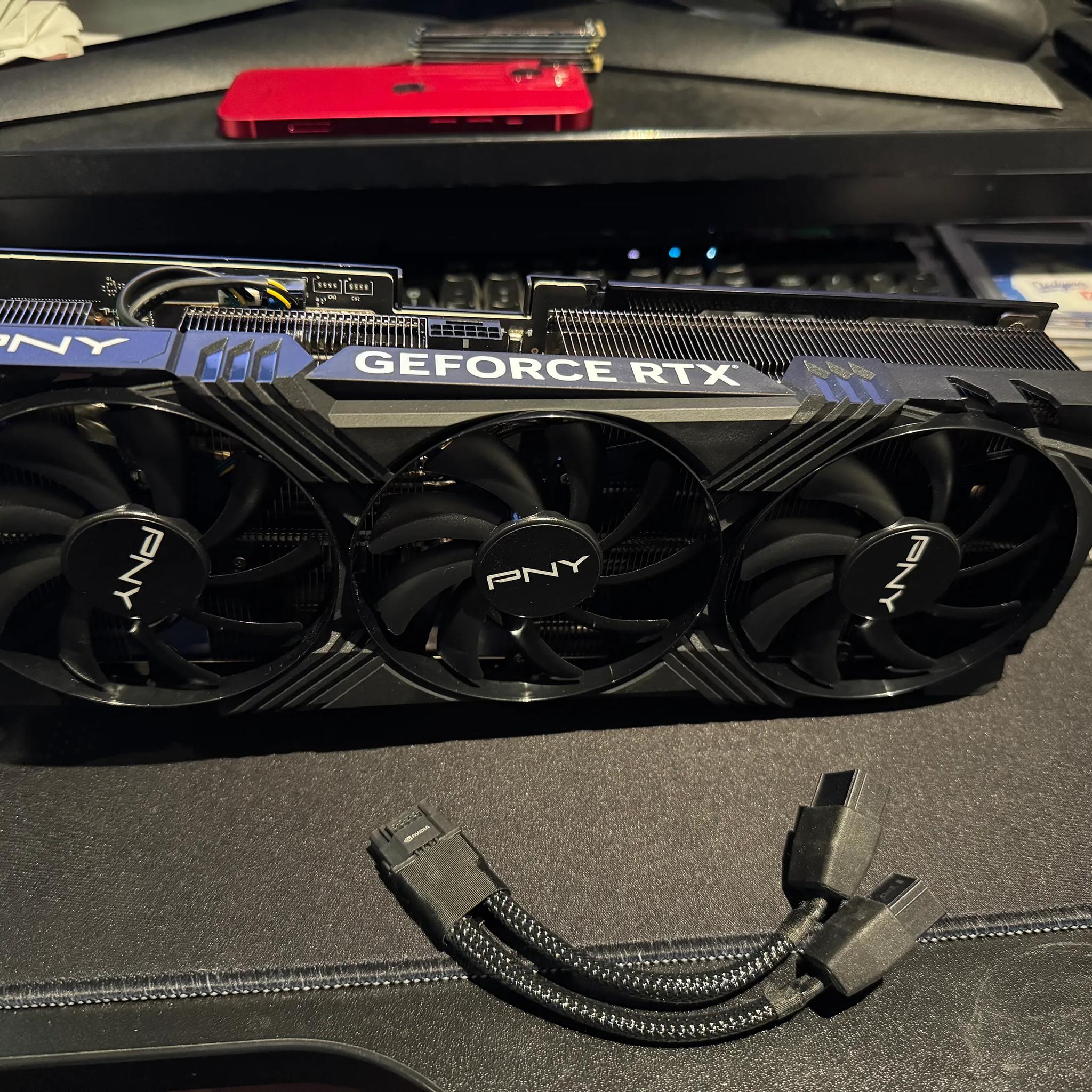 PNY GeForce RTX 4070 Ti SUPER 16GB VERTO Overclocked Triple Fan