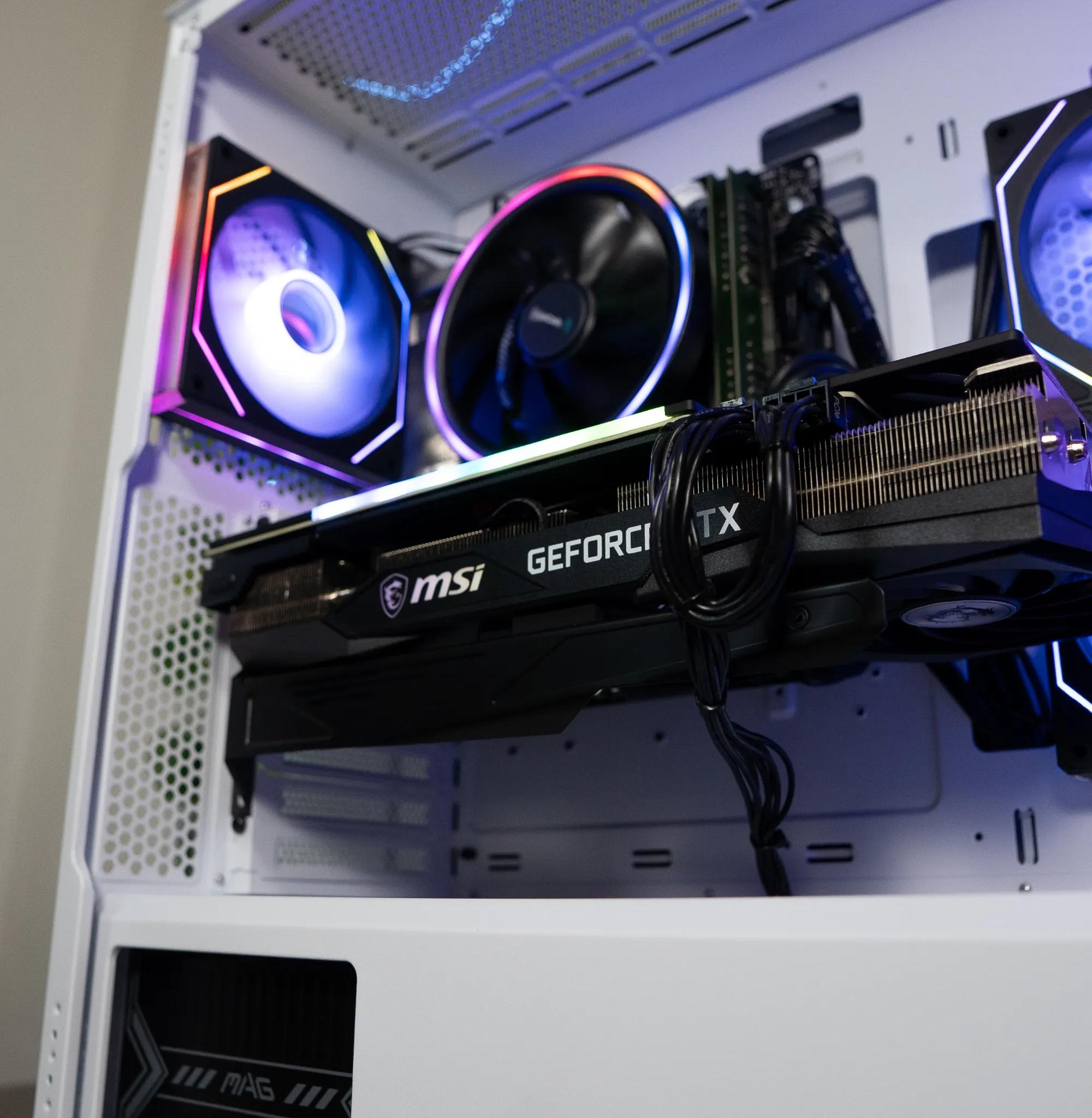 🟣⚪ | MSI RTX 3070 X TRIO 8GB | RYZEN 5 5600X | 32GB DDR4 RAM | 512GB M.2 + 1TB HDD | VaporWave 2.0 |
