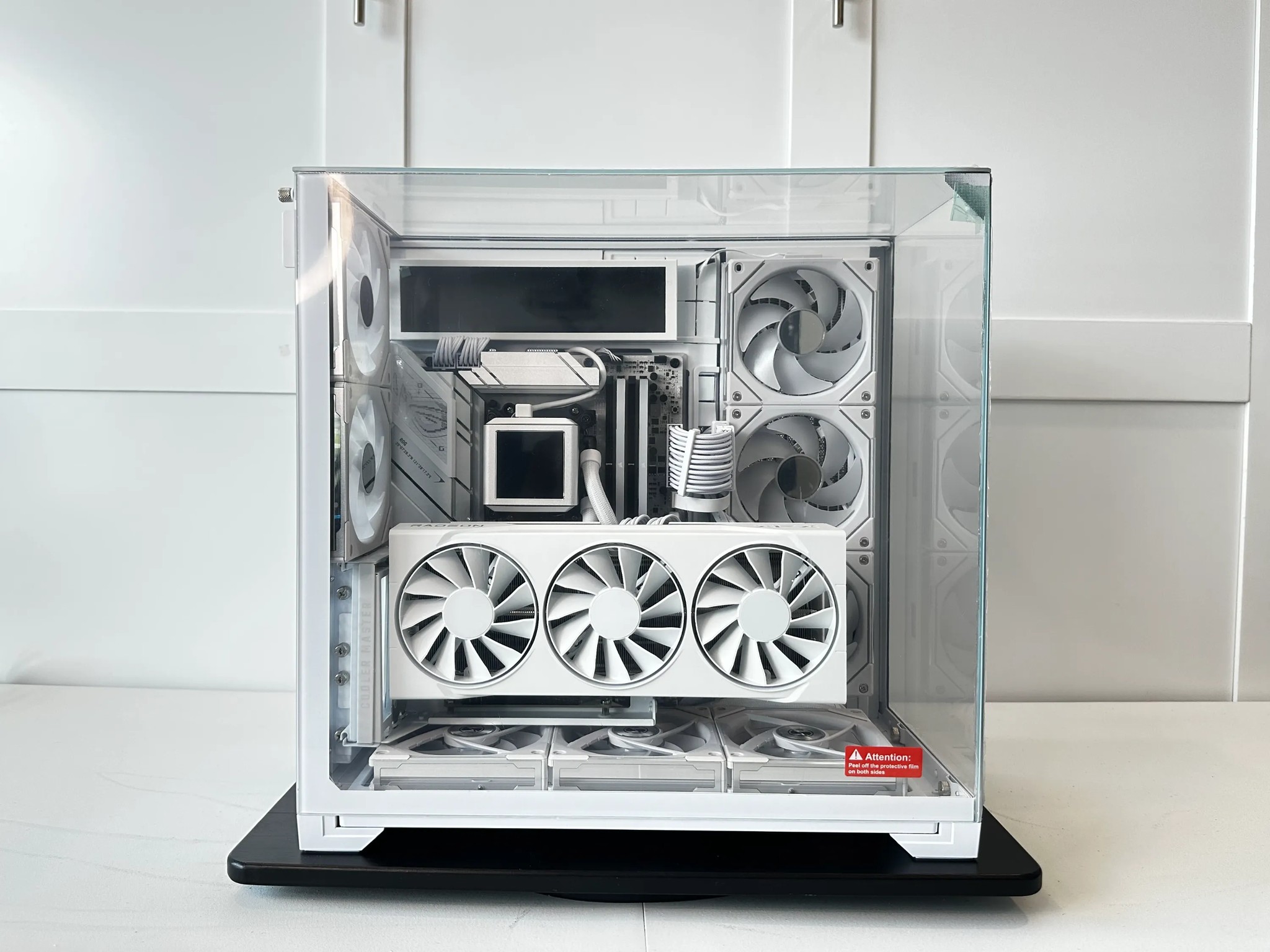 💎New XFX AMD Radeon RX 9070 XT Swift White w/ AMD Ryzen 9800X3D/ 32GB RAM/ 2TB NVME 💎