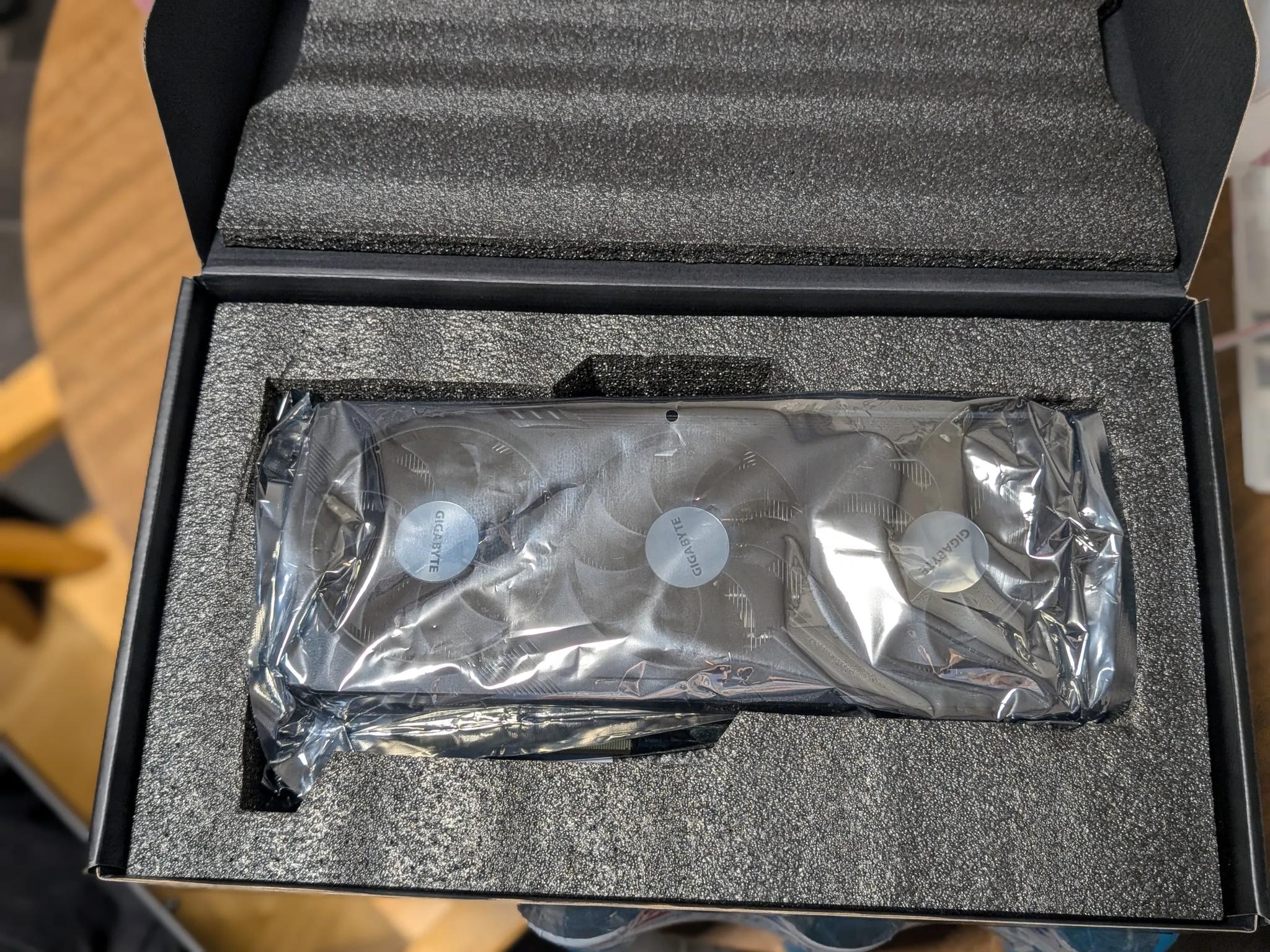 Radeon RX 7800 XT