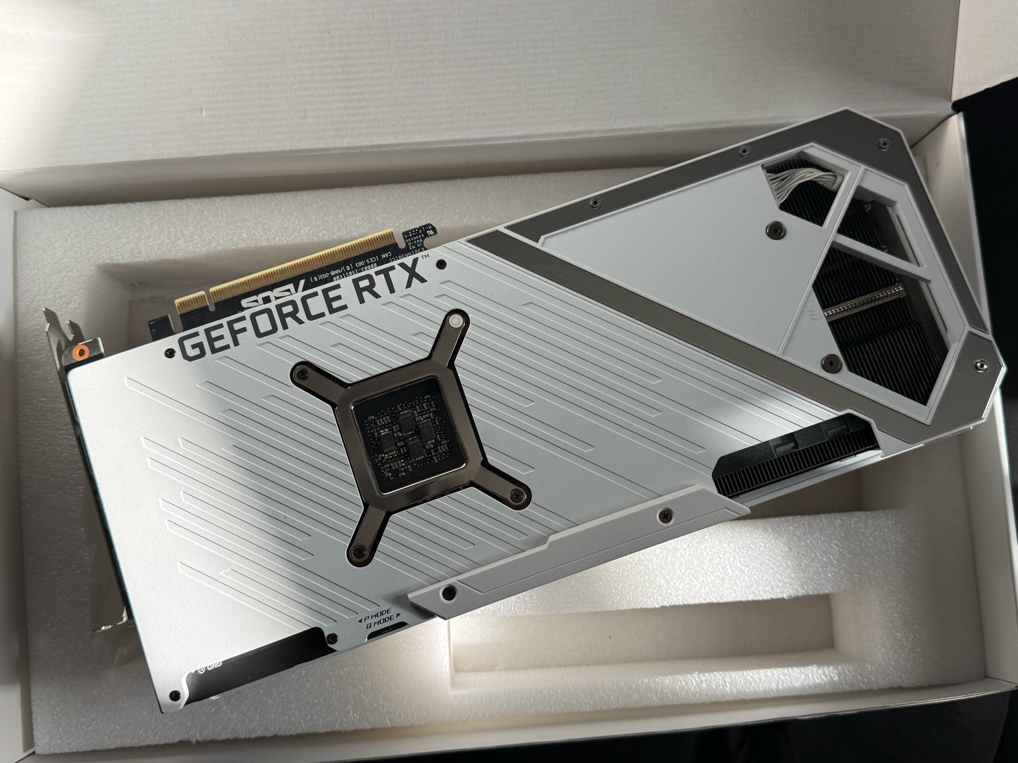 Asus ROG Strix GeForce RTX 3070 White OC V2 LHR