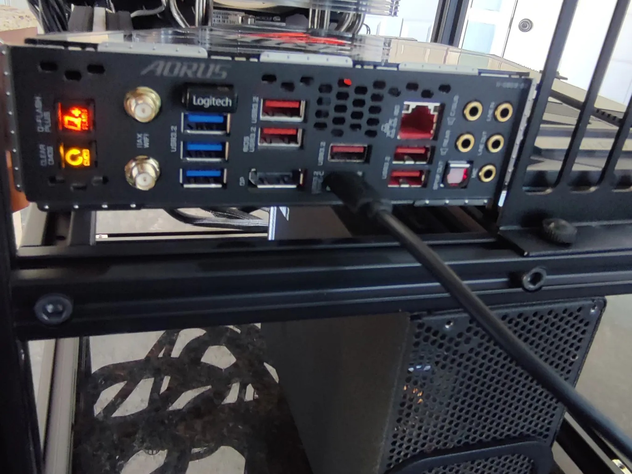Gigabyte Z590 master Combo