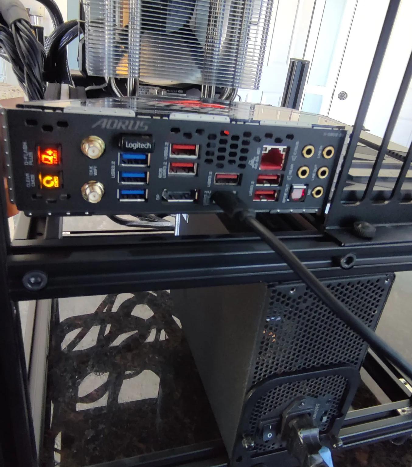 Gigabyte Z590 master Combo