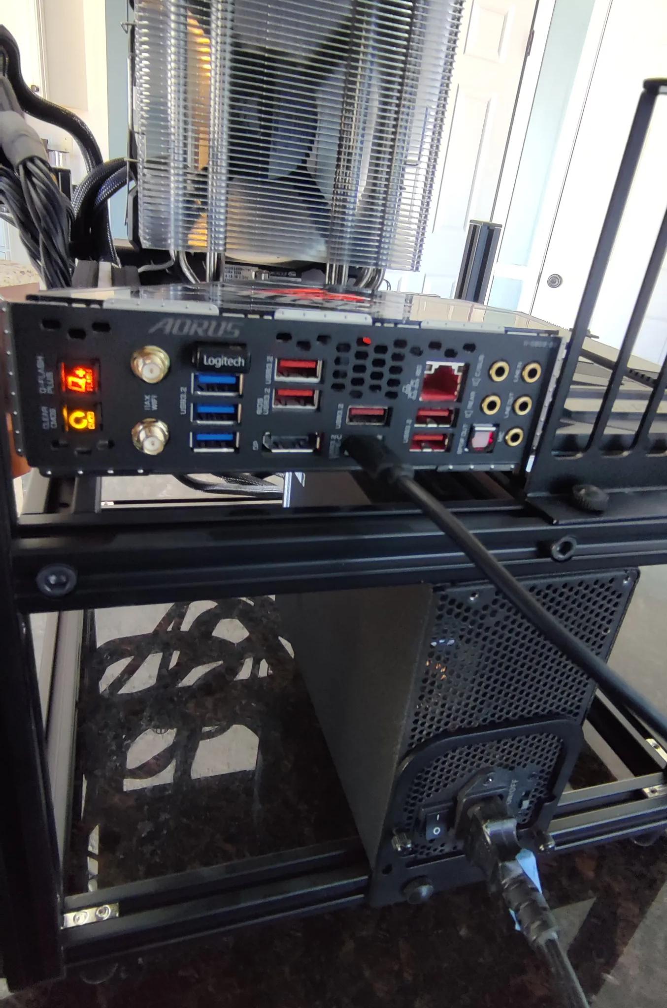 Gigabyte Z590 master Combo