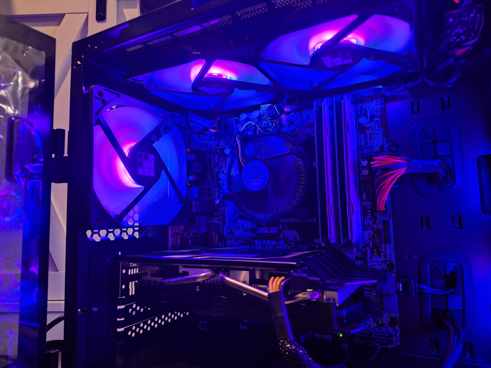 Budget Essentials | i5-7600K, RX 580 8GB 2048SP, 16GB RAM, 512GB SSD, Win11