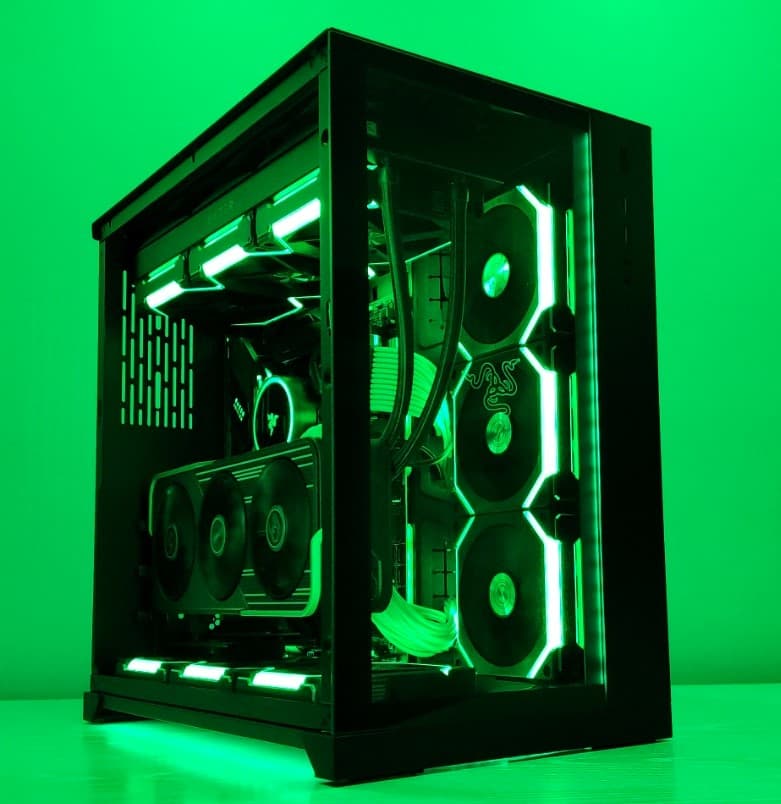 Limited Edition ALL RAZER/Lian Li Powerhouse PC!!!  5800X3D - 6950XT - 32GB - 2TB