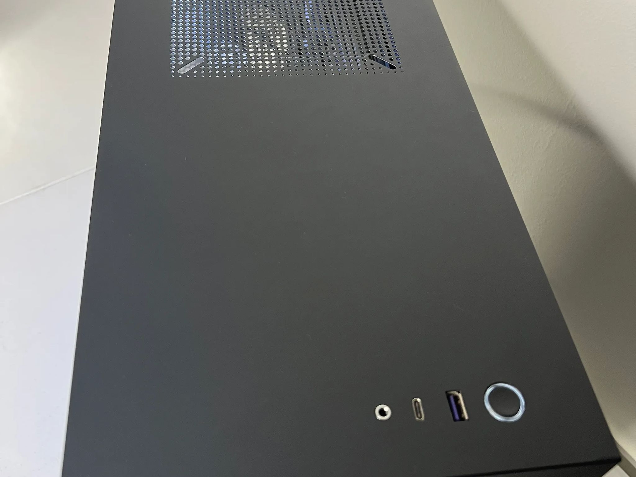 🖤Ryzen 5 2600 | GTX 1660ti 6GB ⬛| 16GB Ram | 1TB NVME SSD 🖤Custom Black PC ⬛