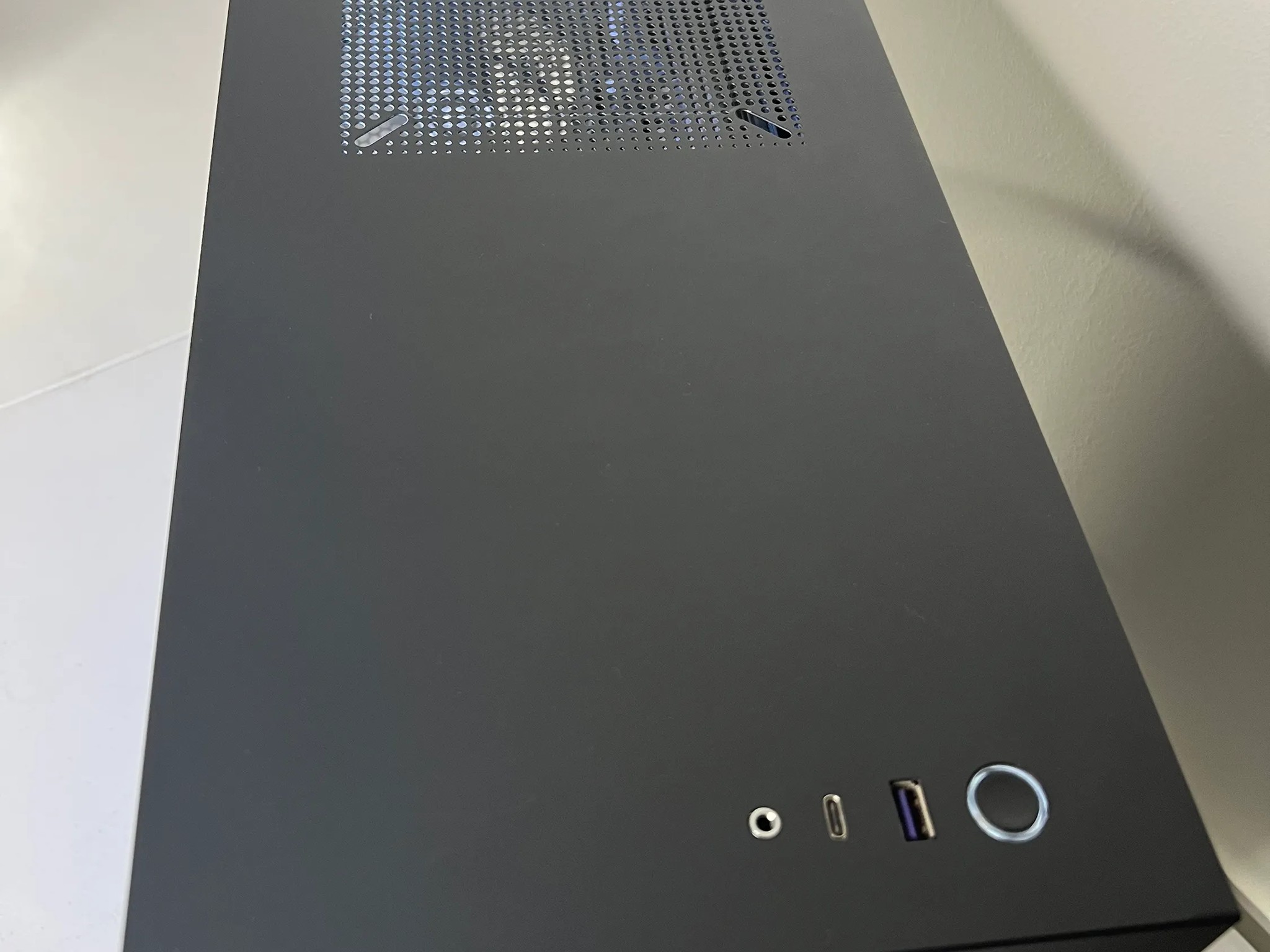 🖤Ryzen 5 2600 | GTX 1660ti 6GB ⬛| 16GB Ram | 1TB NVME SSD 🖤Custom Black PC ⬛