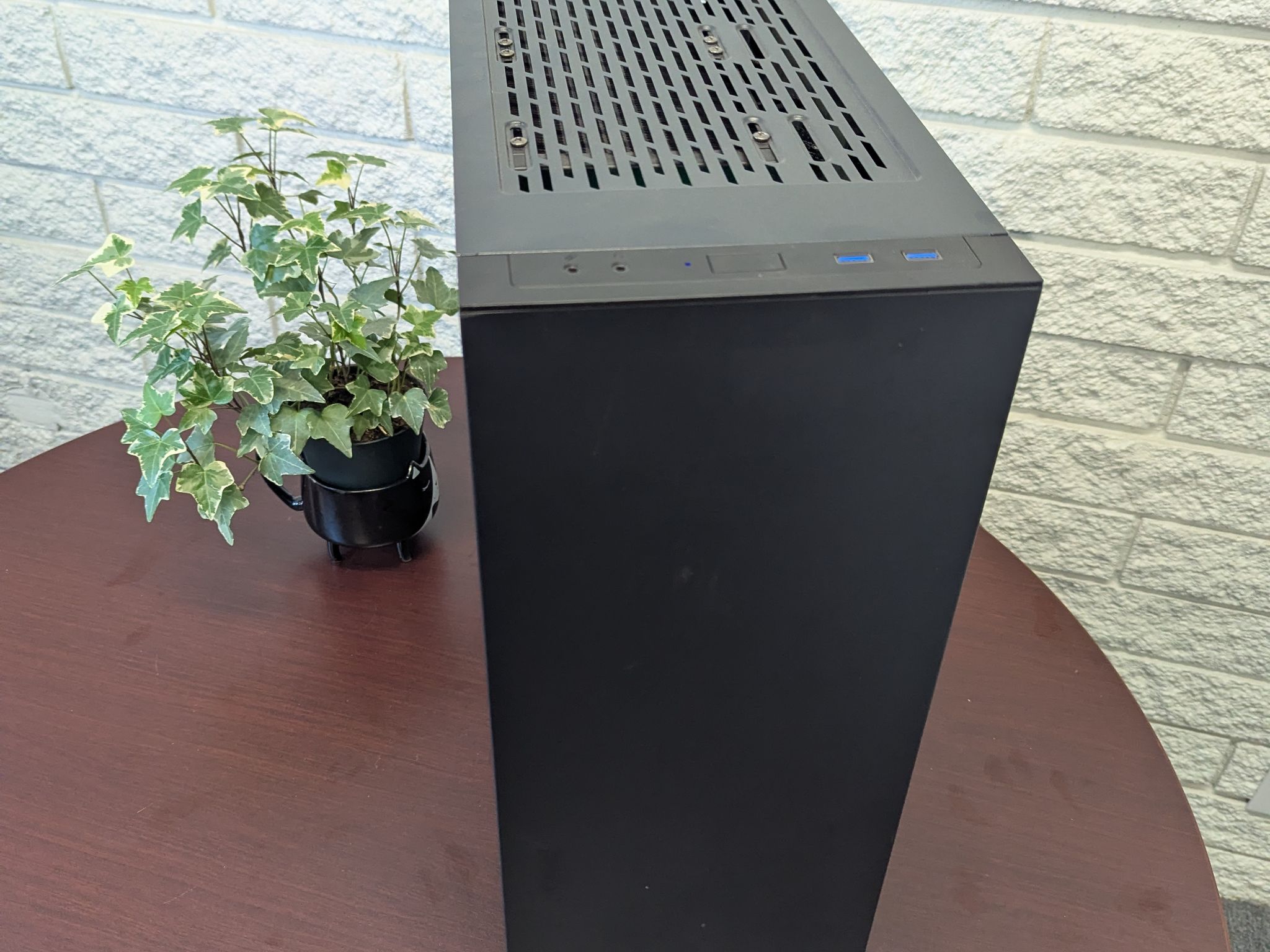 i7-10700K | RTX 3060 8GB | 32GB DDR4 | 1.5 TB NVMe Storage