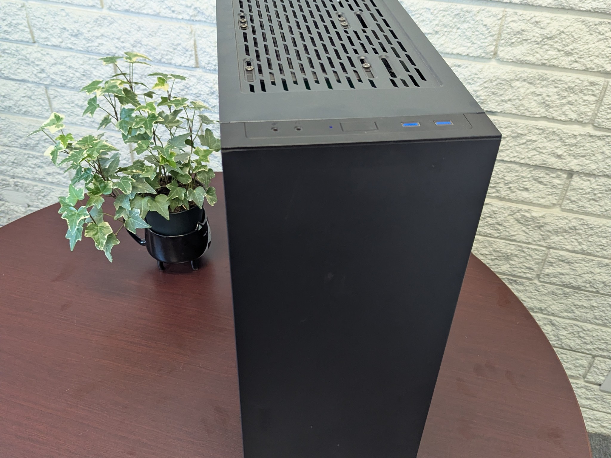 i7-10700K | GIGABYTE Geforce 3060 8GB | 32GB DDR4 | 1.5 TB NVMe Storage