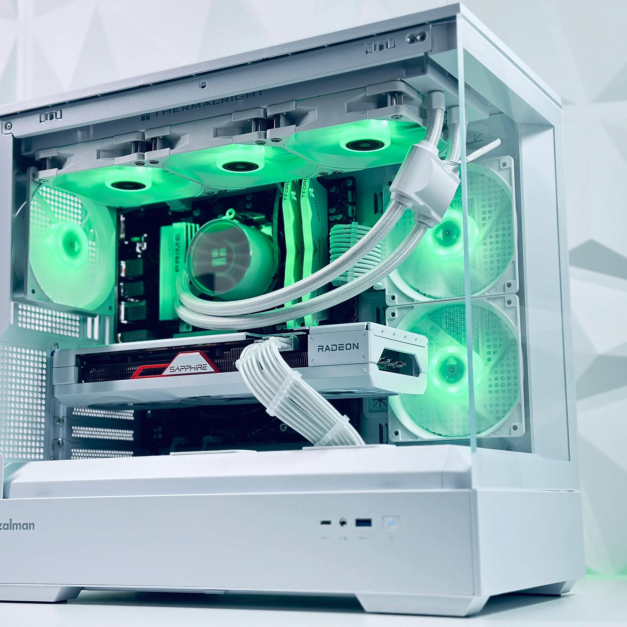 ✨🎁🎄🐻‍❄️ 🧊 Polar Bear  Gaming PC❄️AMD RX 7800 XT 16GB❄️AMD Ryzen 7 7700