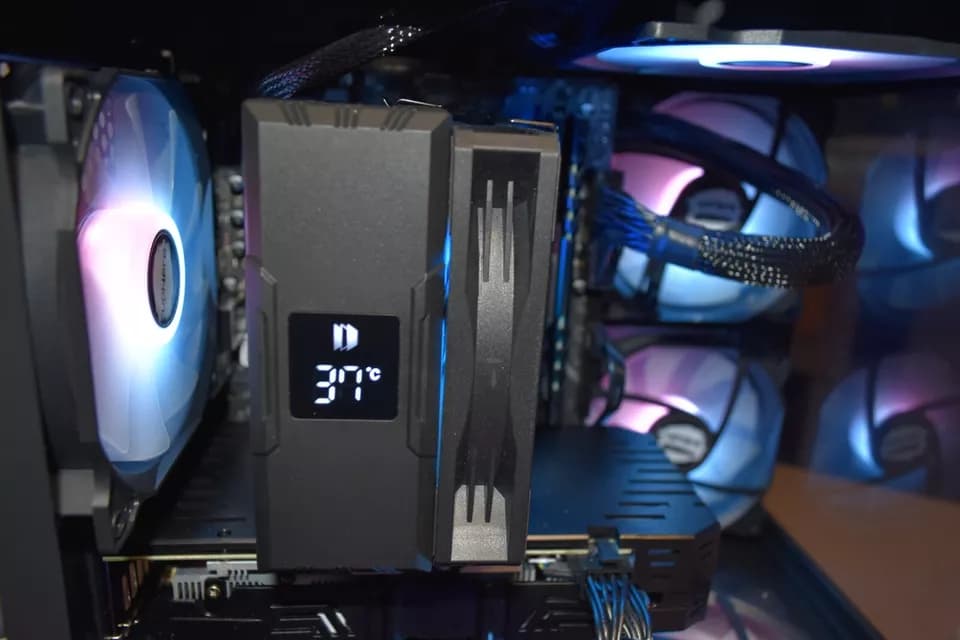 Desktop pc gaming RYZEN 5 3600 16GB RAM RX5500 8 GB NVME 1TB+1 TB HHD ALL RGB CONTROL