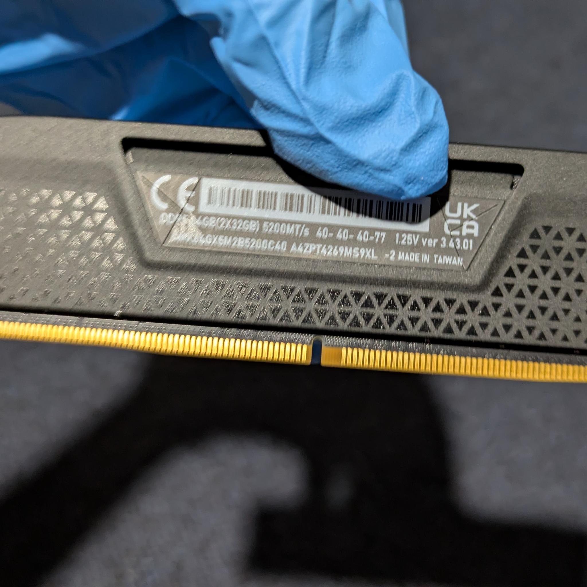 RAM CORSAIR VENGEANCE 2x32(64GB) 5200 MT