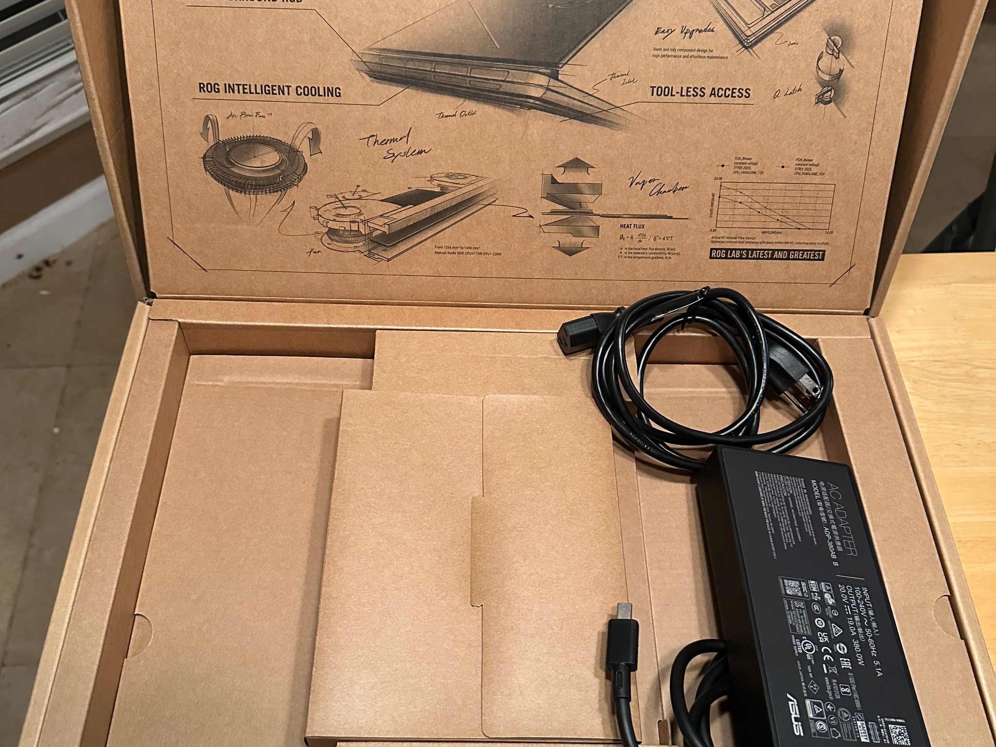 New ASUS - ROG Strix G18 18" 2.5K 240Hz - RTX 5080 - Intel Core Ultra 9 275HX - 32GB RAM - 2TB