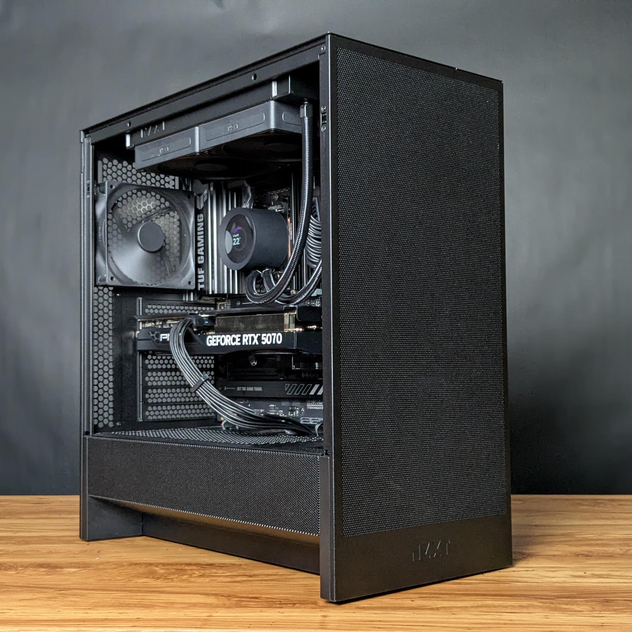 Mid Range Ryzen Gaming PC - Ryzen 5 7600X - RTX 5070