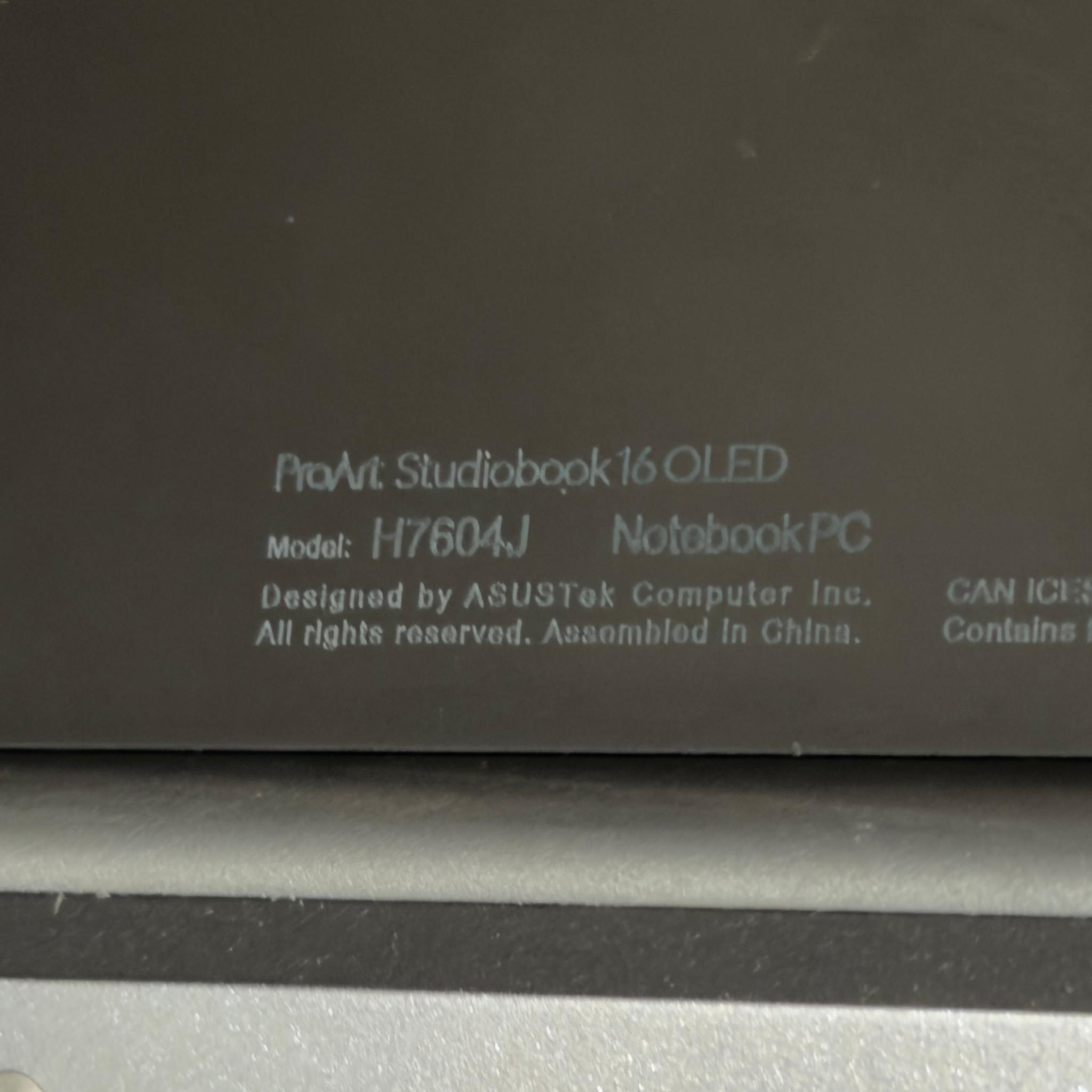 ASUS ProArt OLED Touchscreen laptop