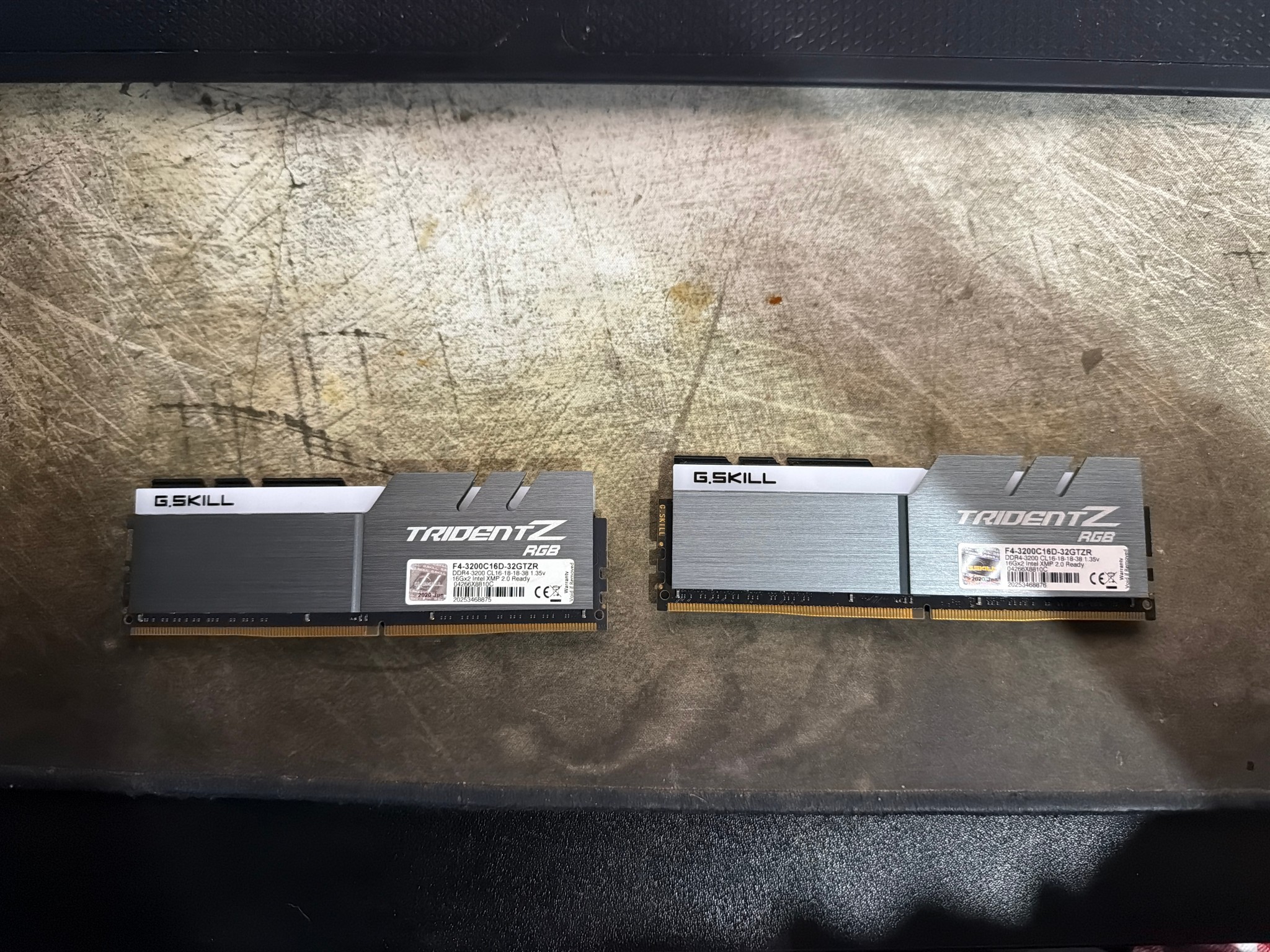 G.Skill Trident Z RGB 32 DDR4-3200 (2x16GB)