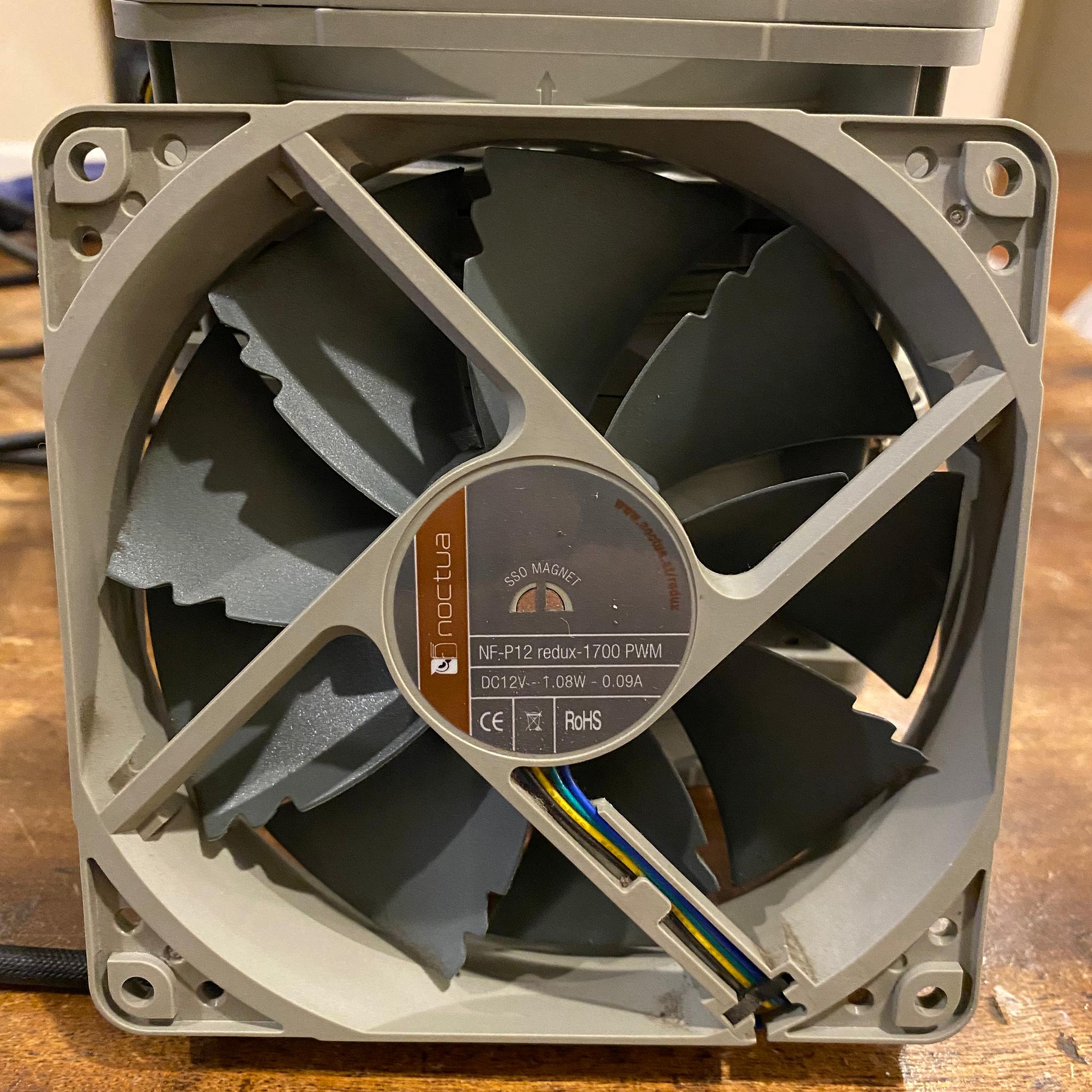 8-Pack Bundle of Noctua NF-P12 redux-1700PWM Fans